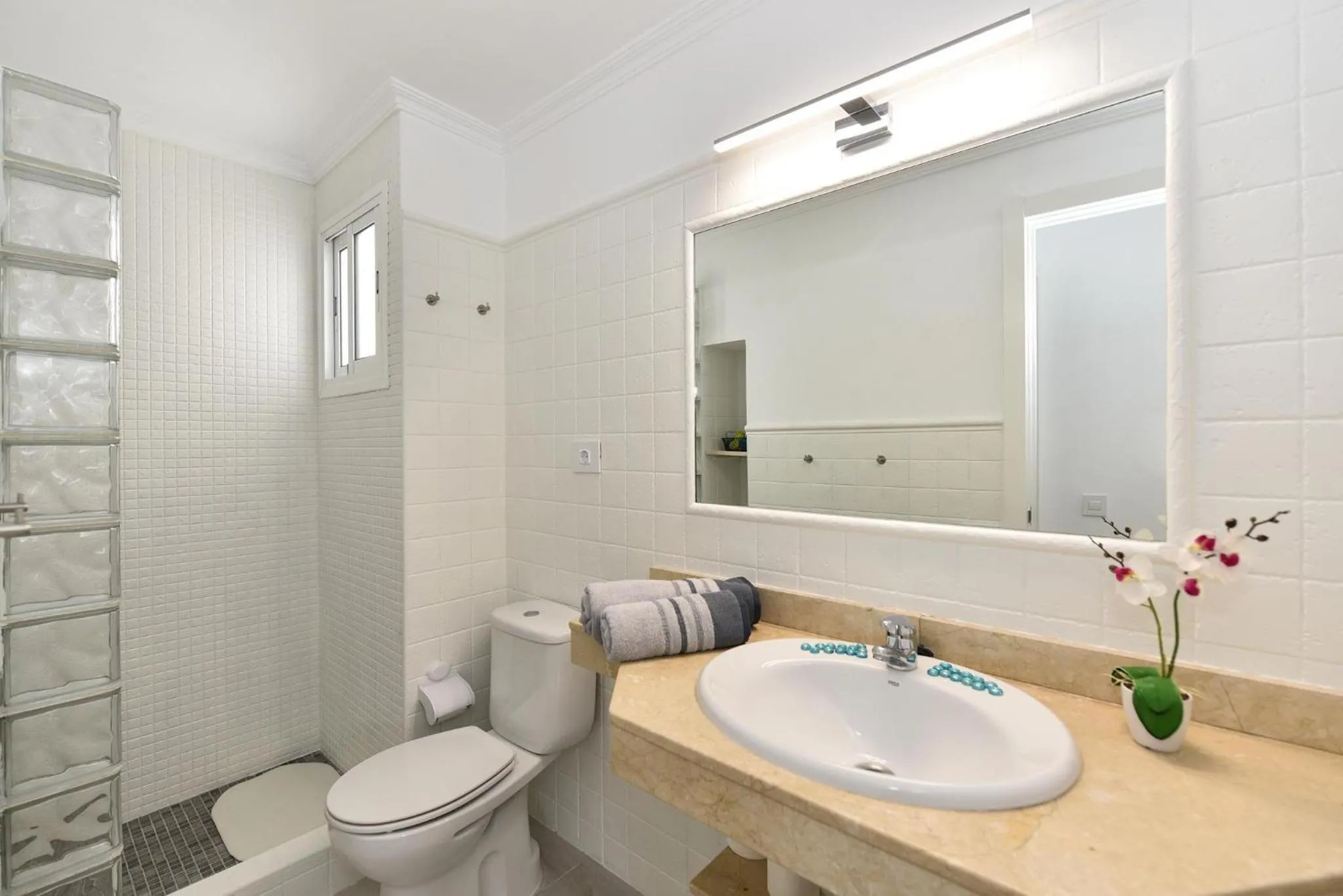 Shower in Beach House with private pool in San Agustín ET2 by VillaGranCanaria