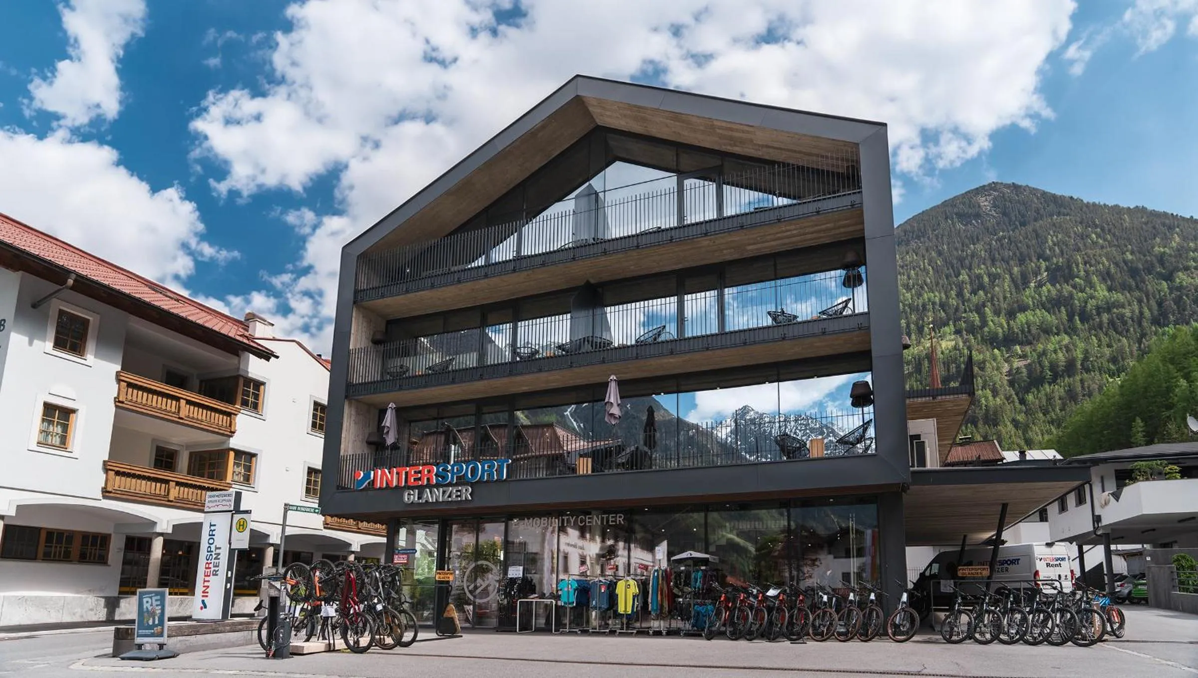 Property building in Glanz & Glory Appartements Längenfeld