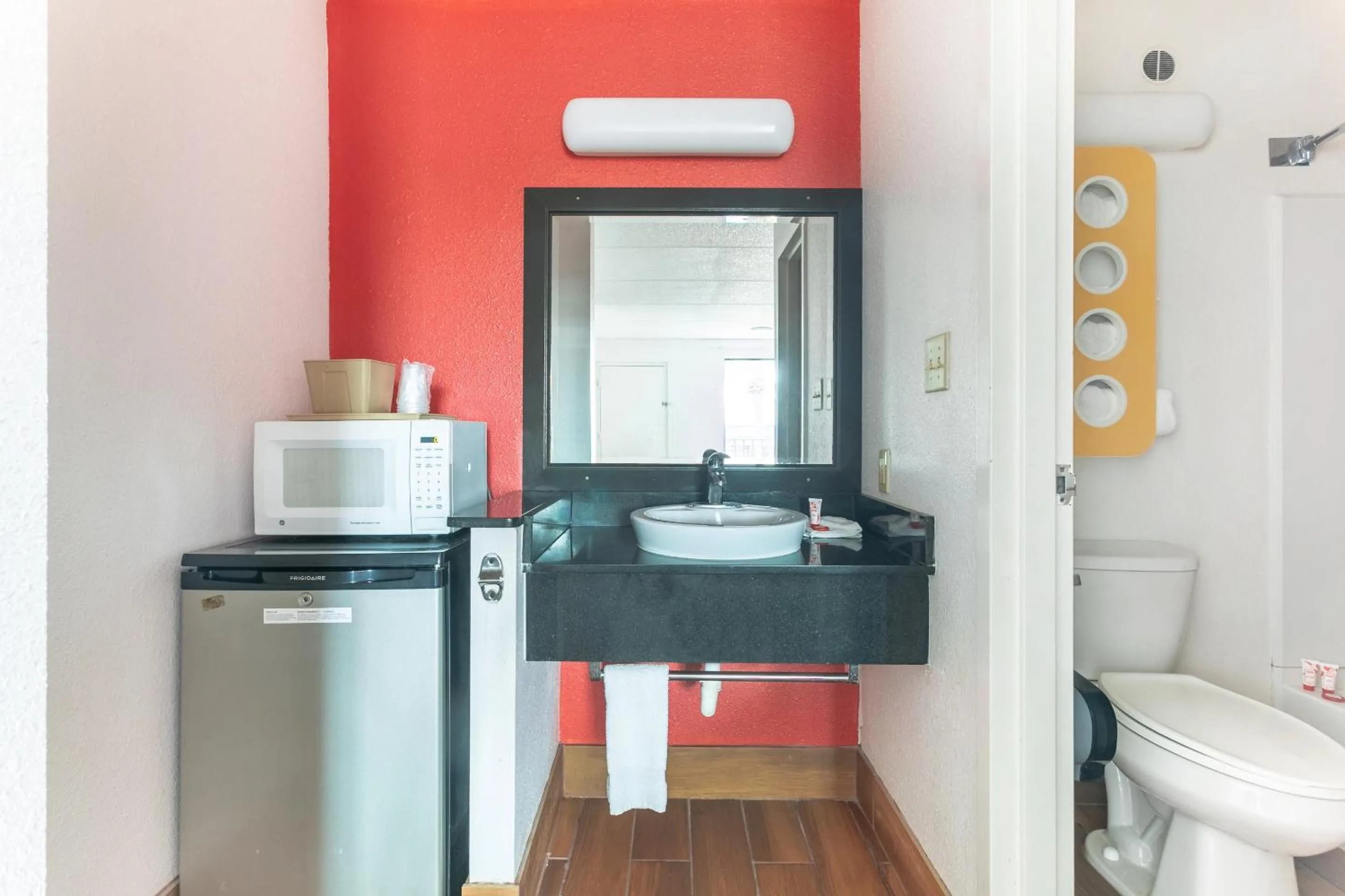 Bathroom in OYO Hotel Lake Park-Valdosta I-75