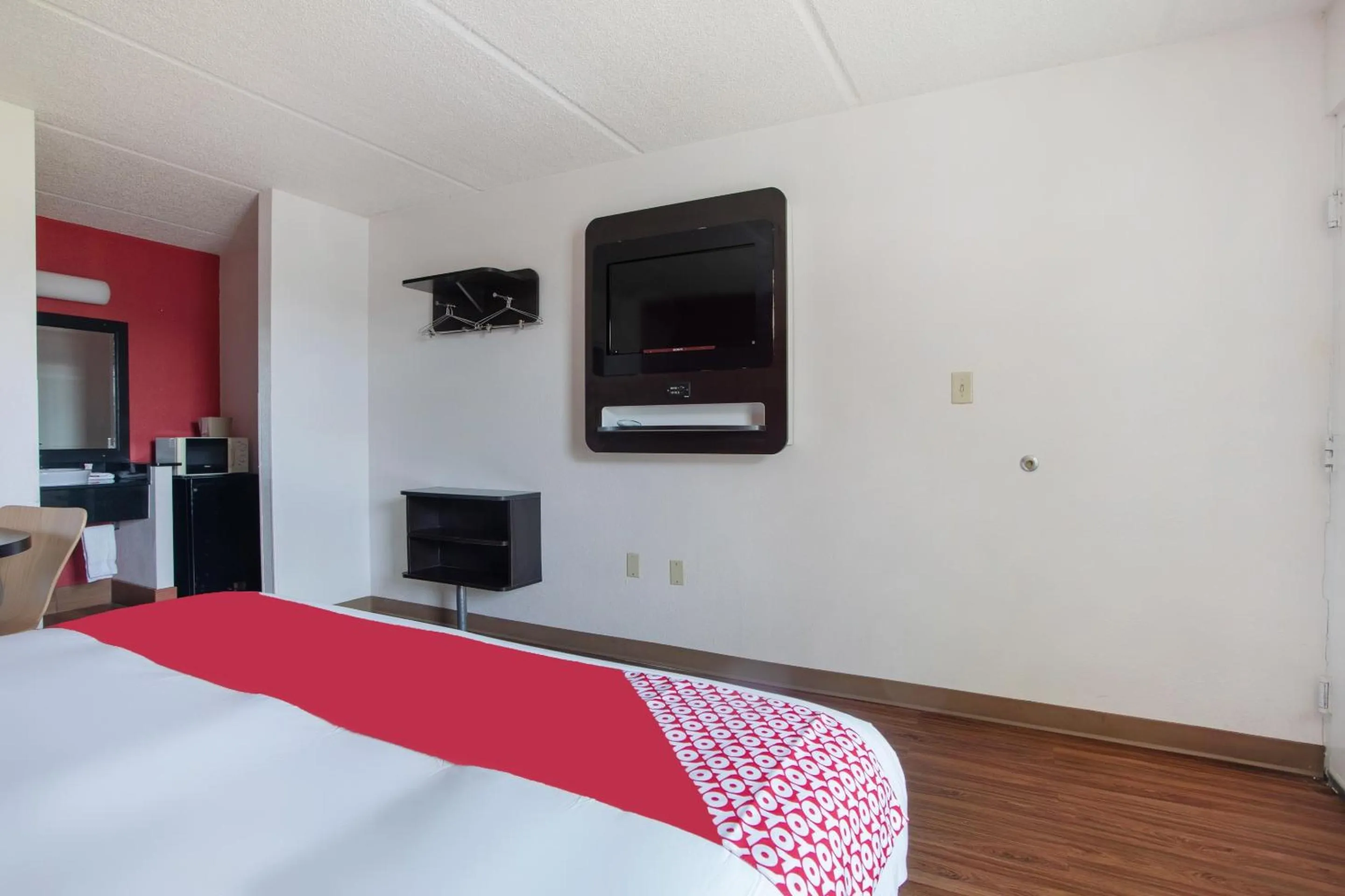 Bedroom in OYO Hotel Lake Park-Valdosta I-75