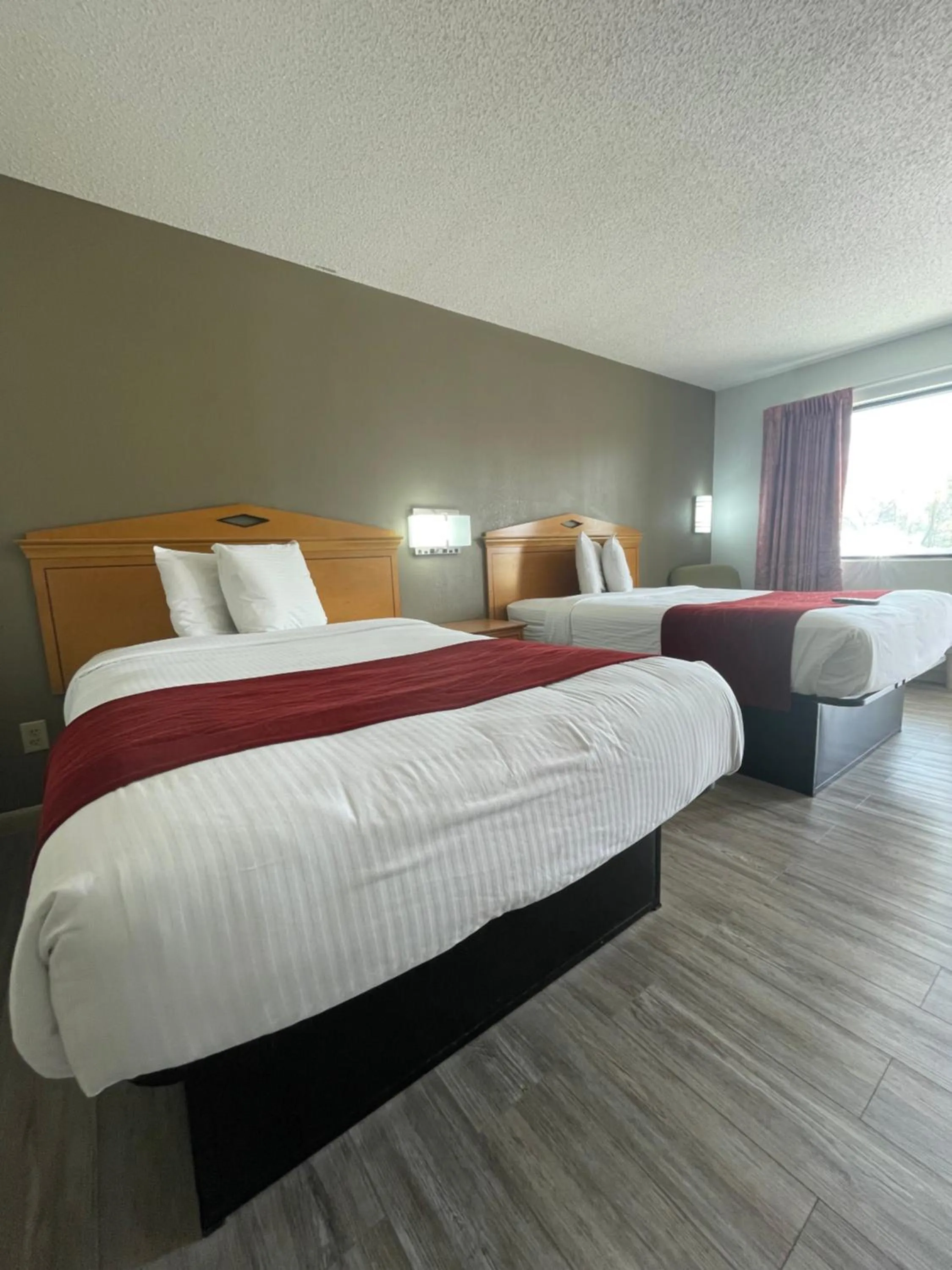 Bed in Budget Inn Timmonsville