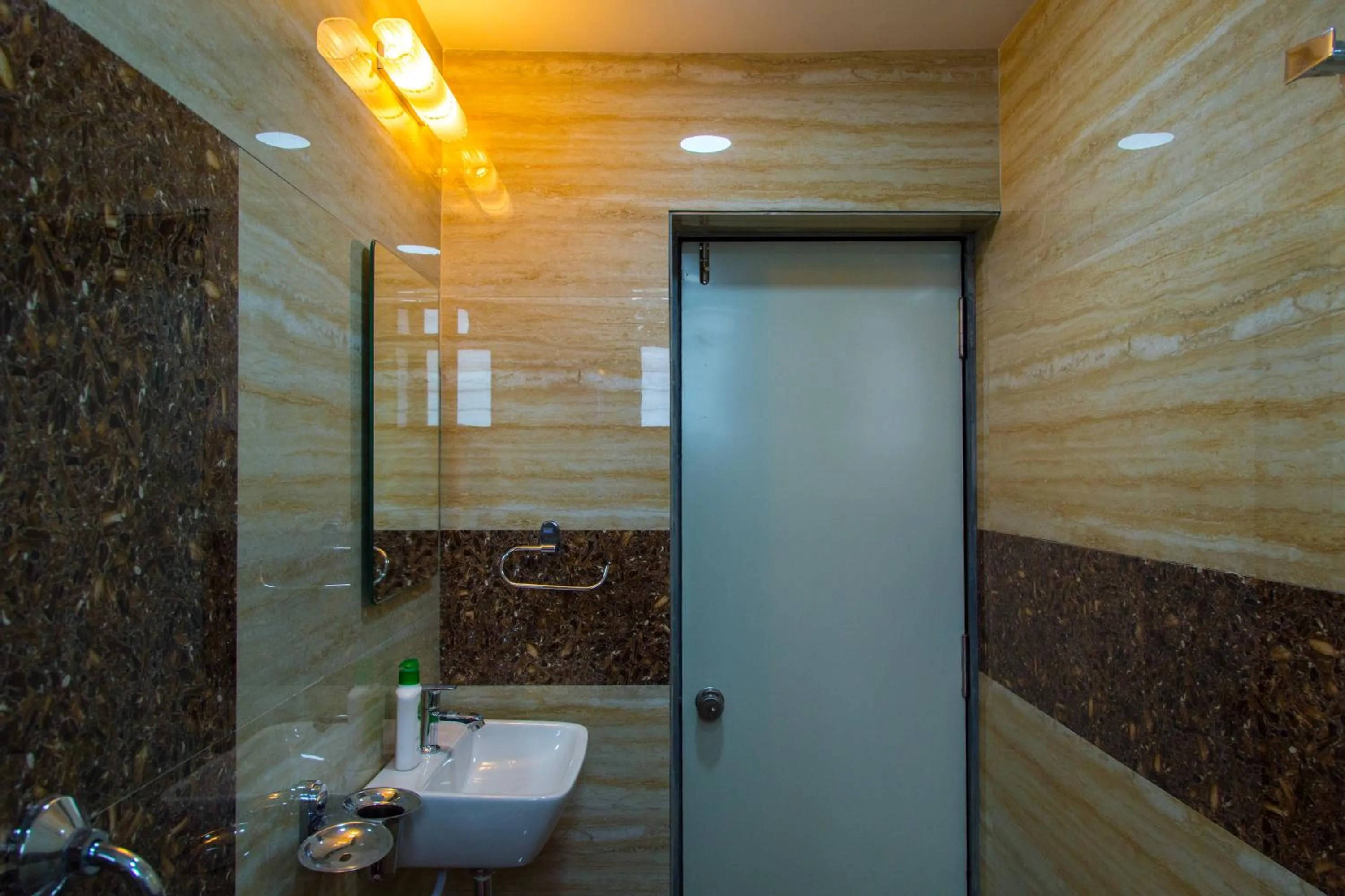 Bathroom in Hotel Tourister