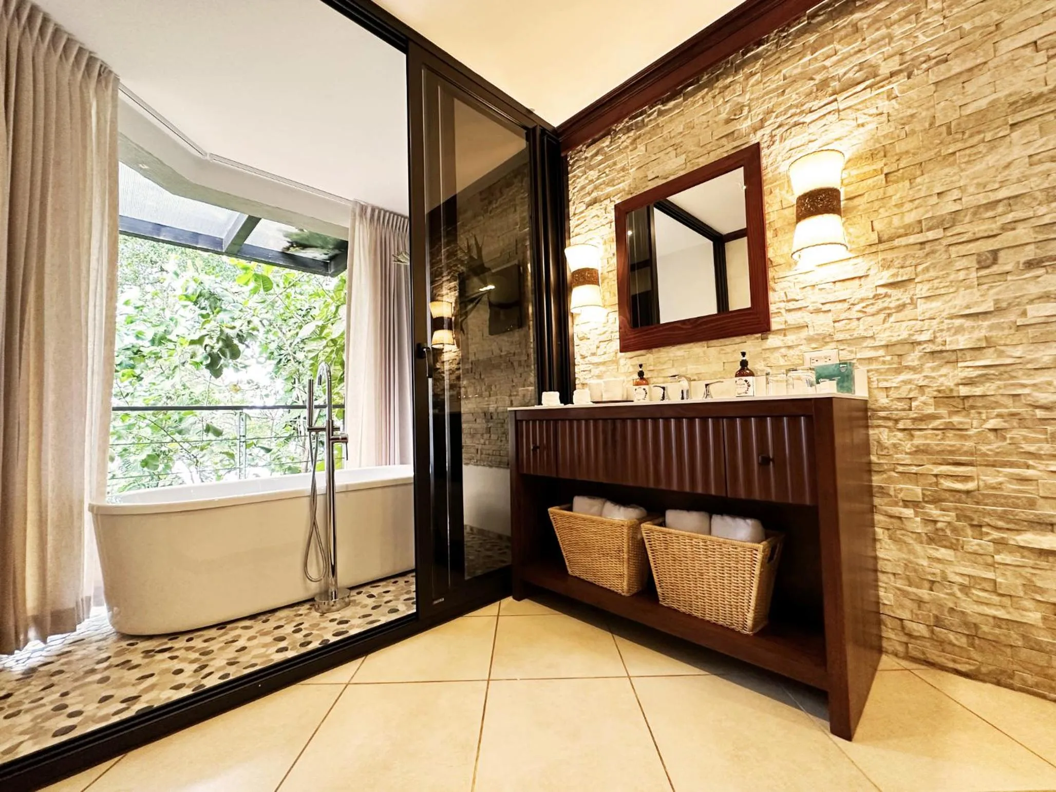 Bath in Hotel Bosque del Mar Playa Hermosa