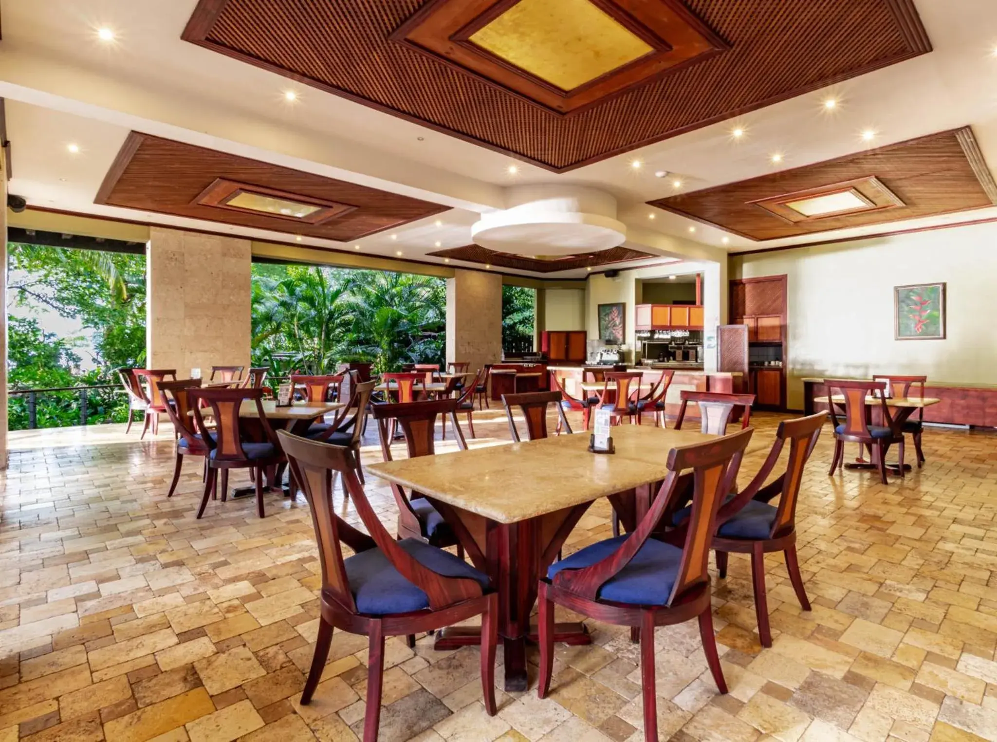 Restaurant/places to eat in Hotel Bosque del Mar Playa Hermosa Restaurant/places to eat in Hotel Bosque del Mar Playa Hermosa