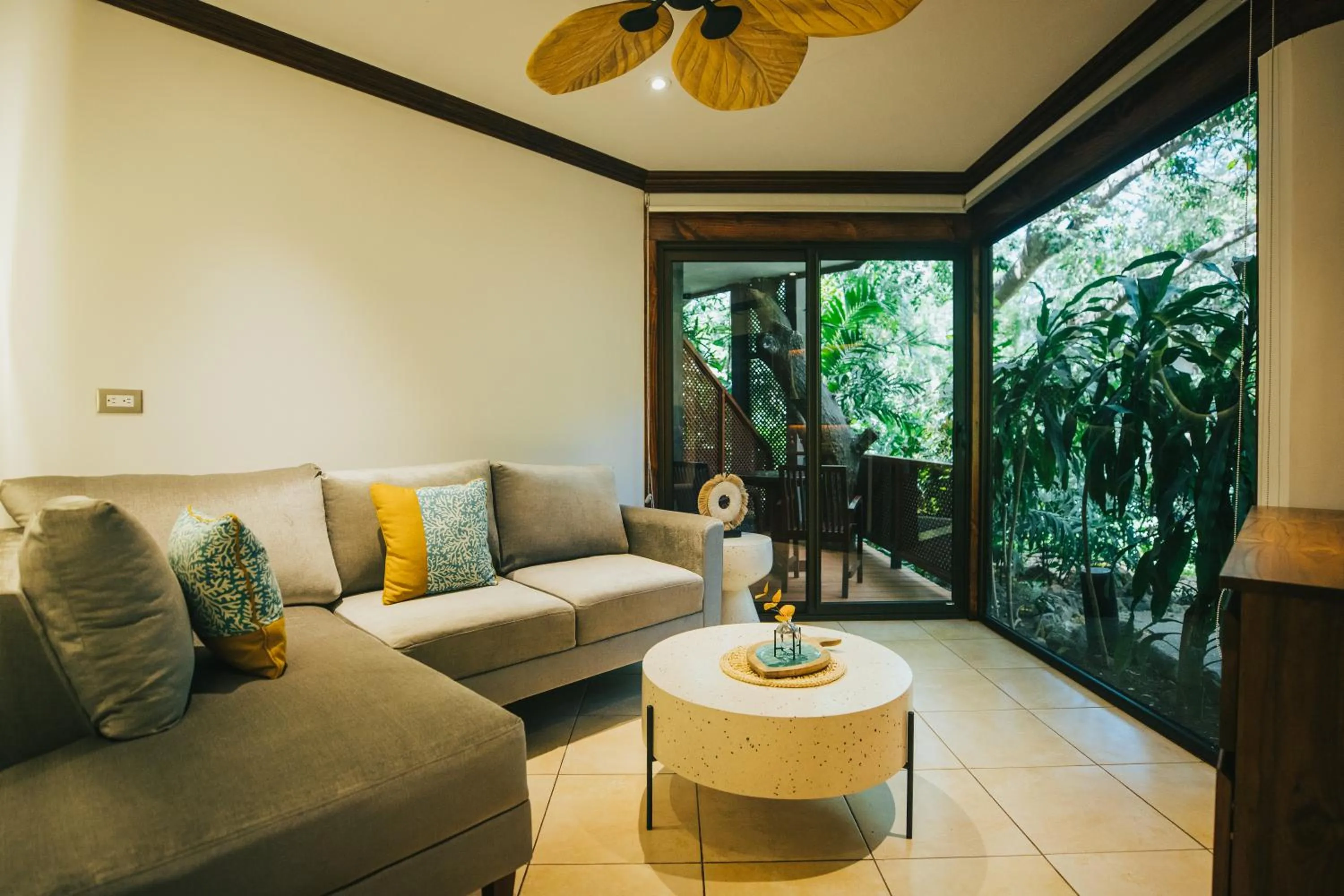 Living room in Hotel Bosque del Mar Playa Hermosa