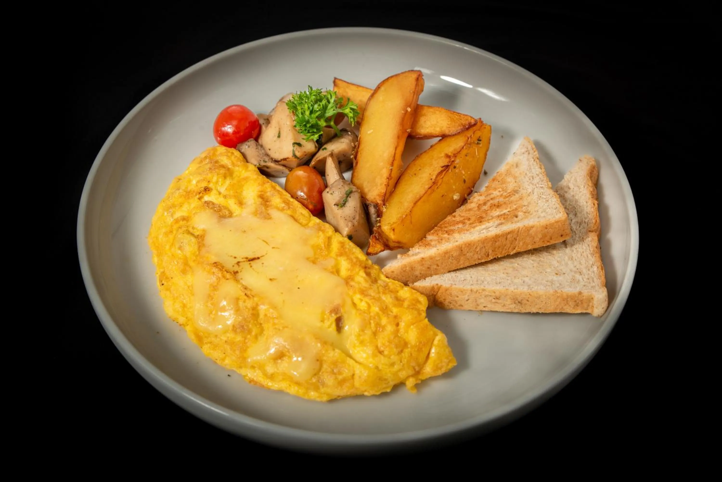 Breakfast in Lub d Koh Samui Chaweng Beach - Beachfront & Vibrant Social Vibe