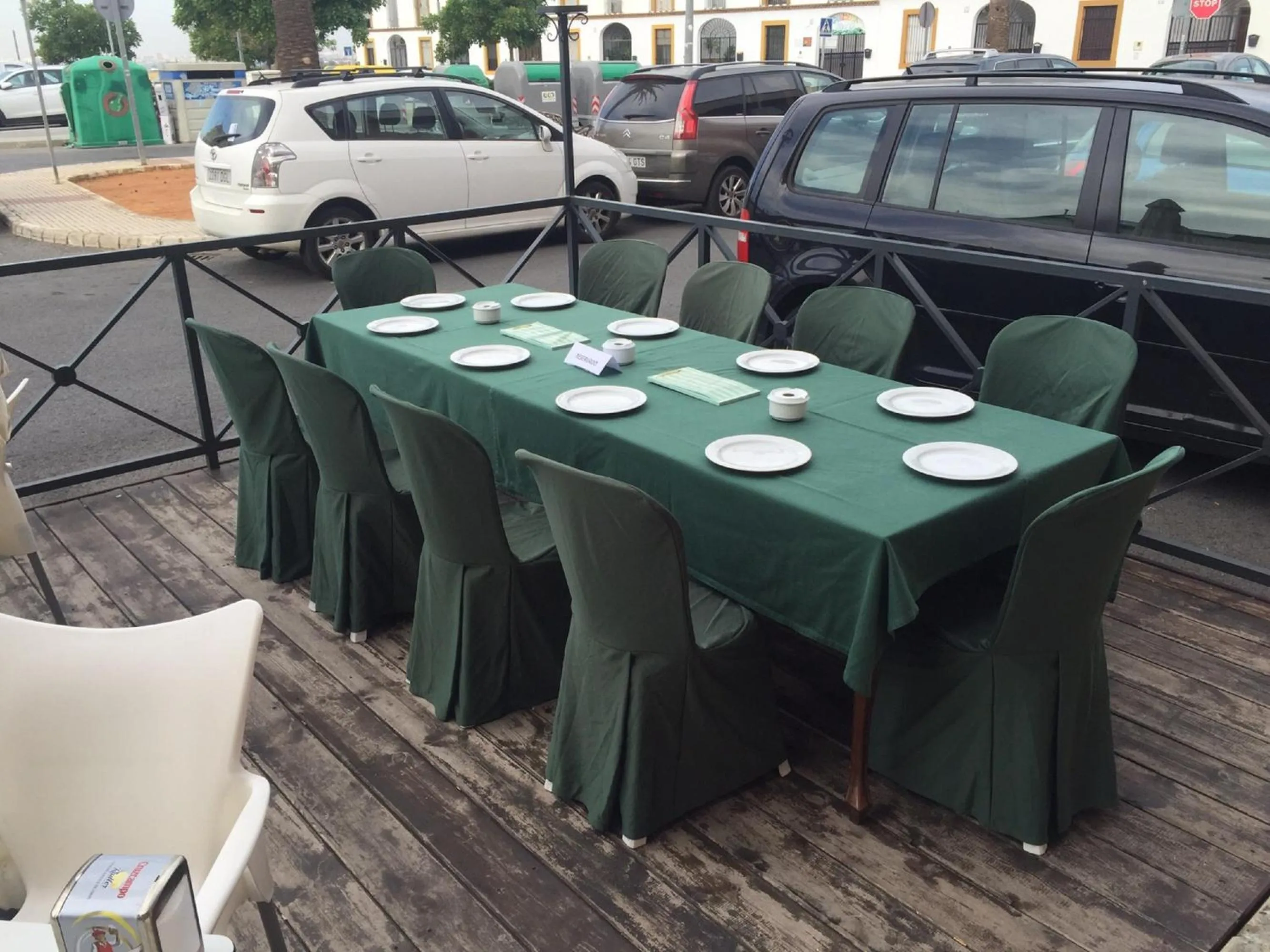 Restaurant/places to eat in Hotel Sandra