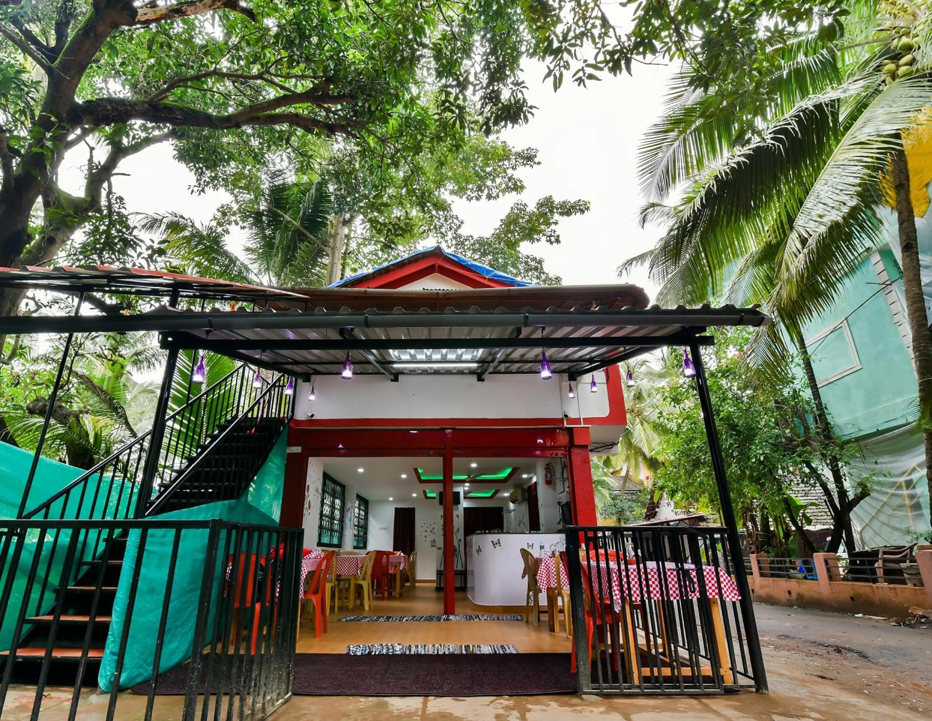 Facade/entrance in Hotel O Route Near Calangute Beach