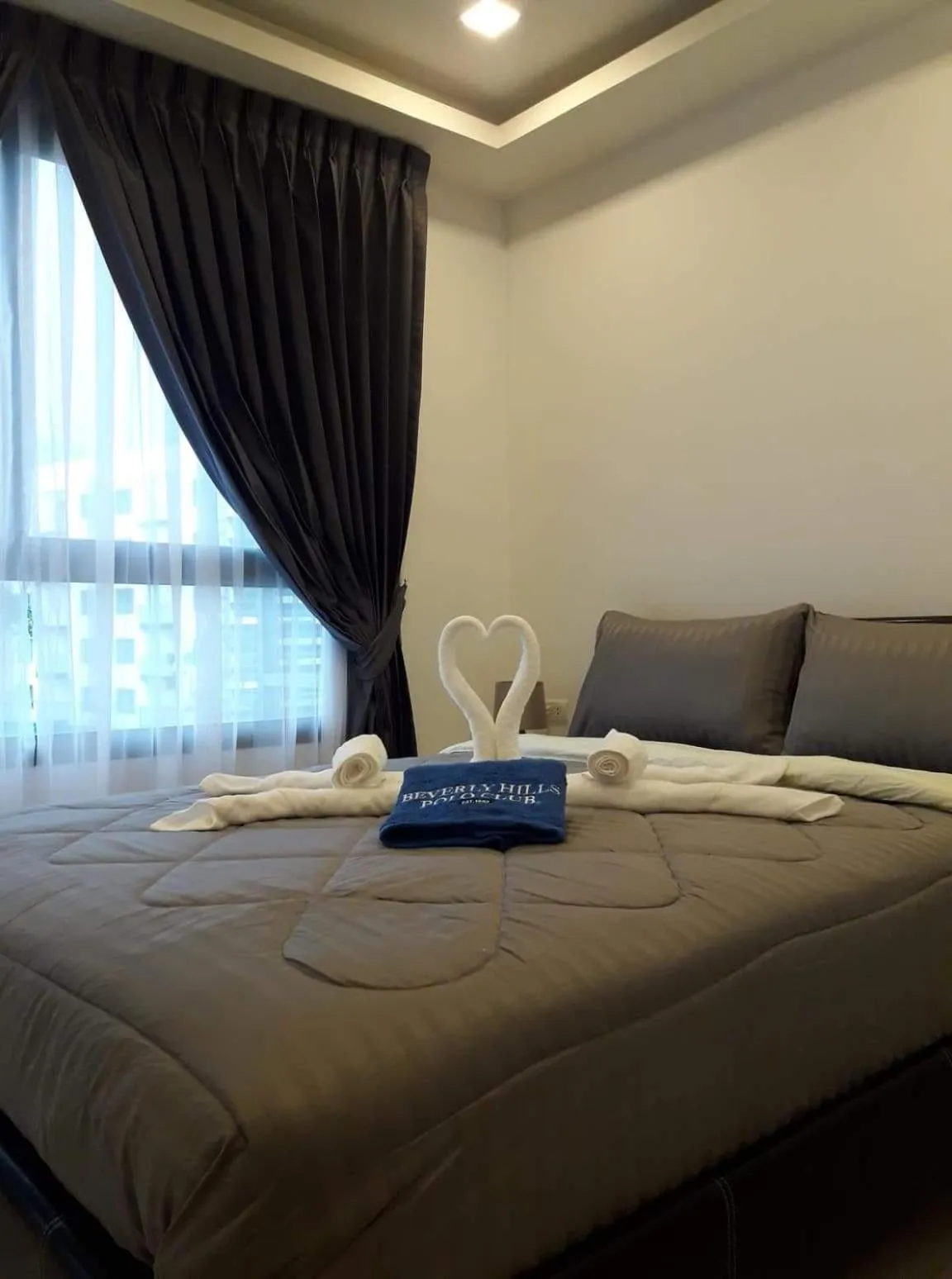 Bedroom, Bed in Arcadia Beach Resort By Dary