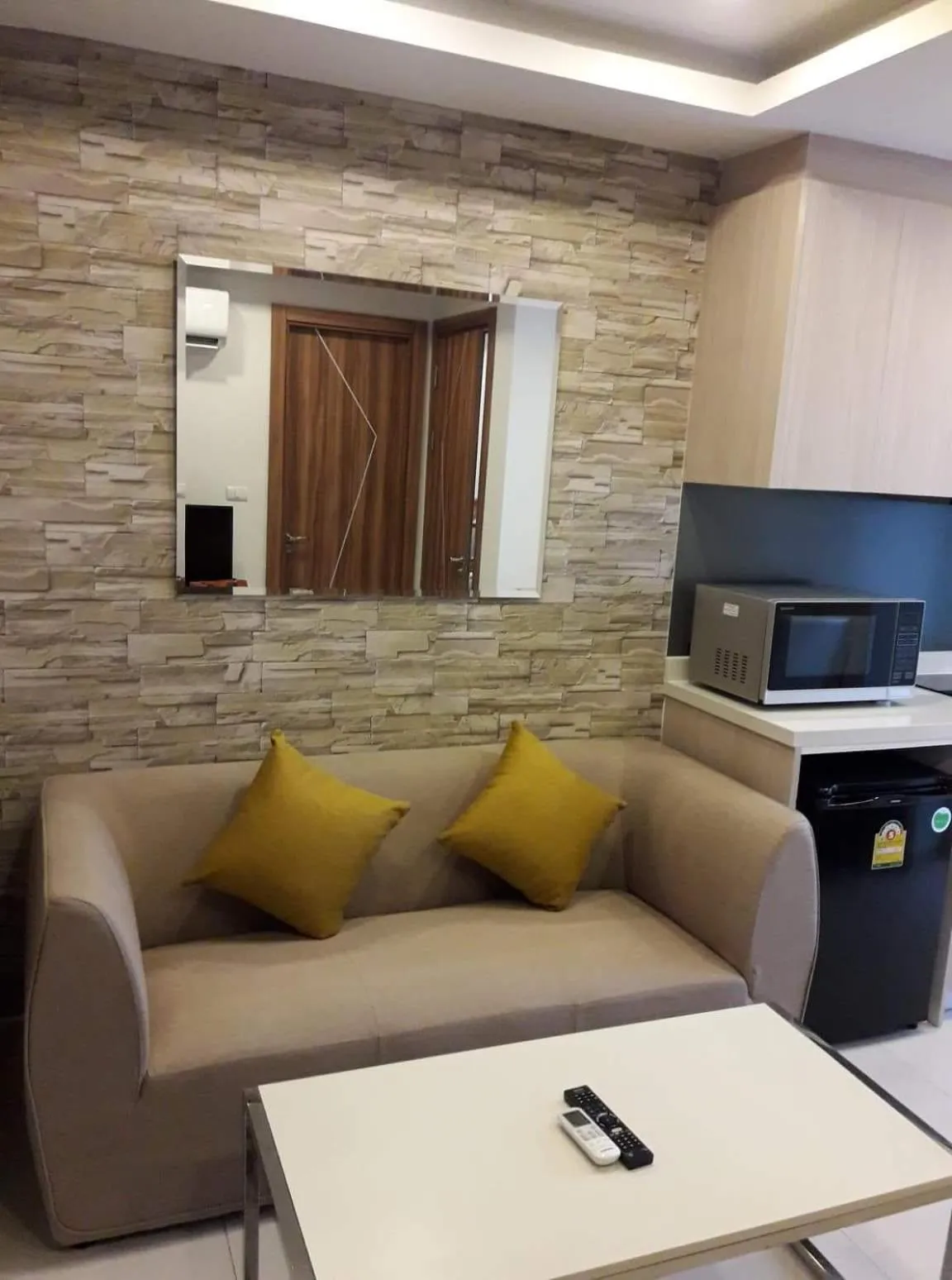 Living room in Arcadia Beach Resort By Dary