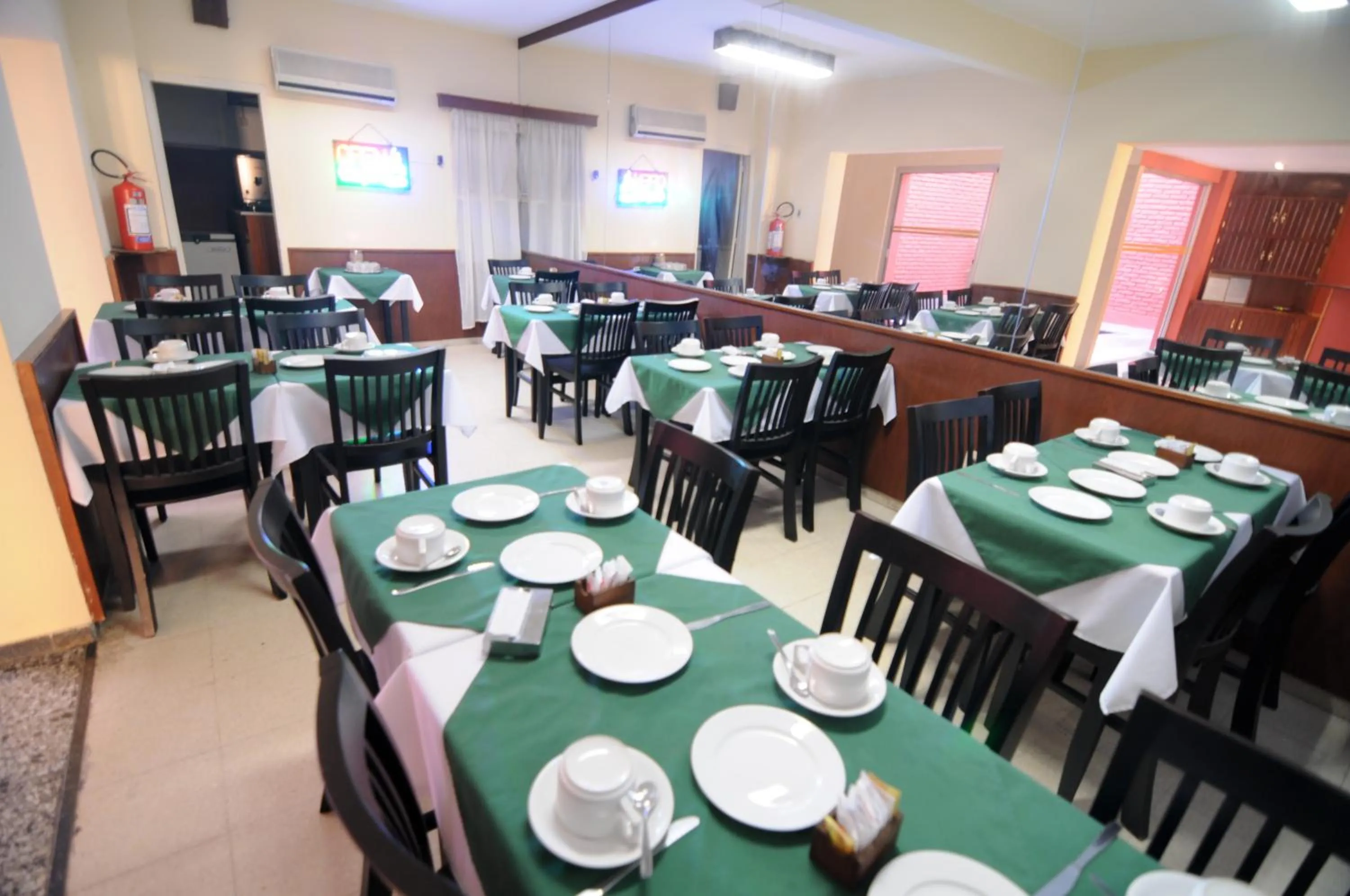 Restaurant/places to eat in Gran Hotel Uruguay