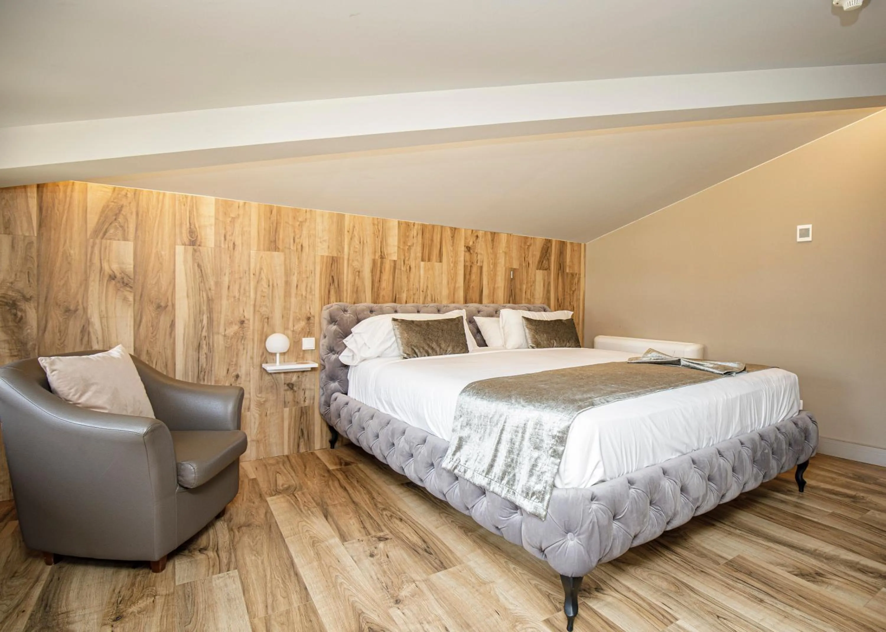 Bed in Les Clarisses Boutique Hotel