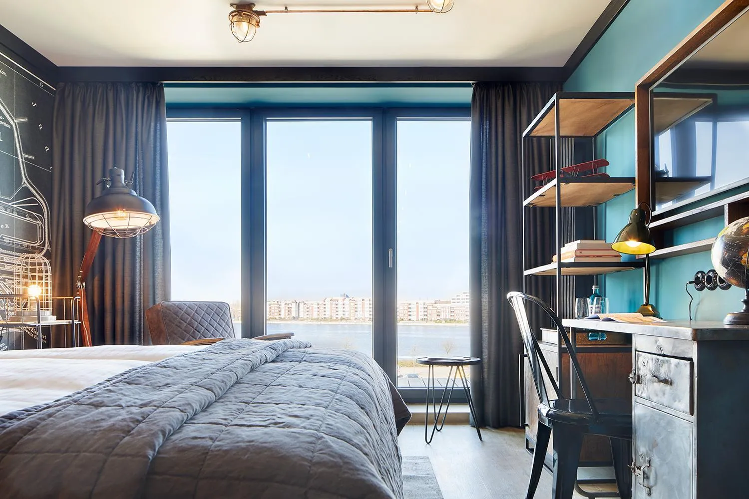 View (from property/room), Bed in Fliegerdeich Hotel & Restaurant