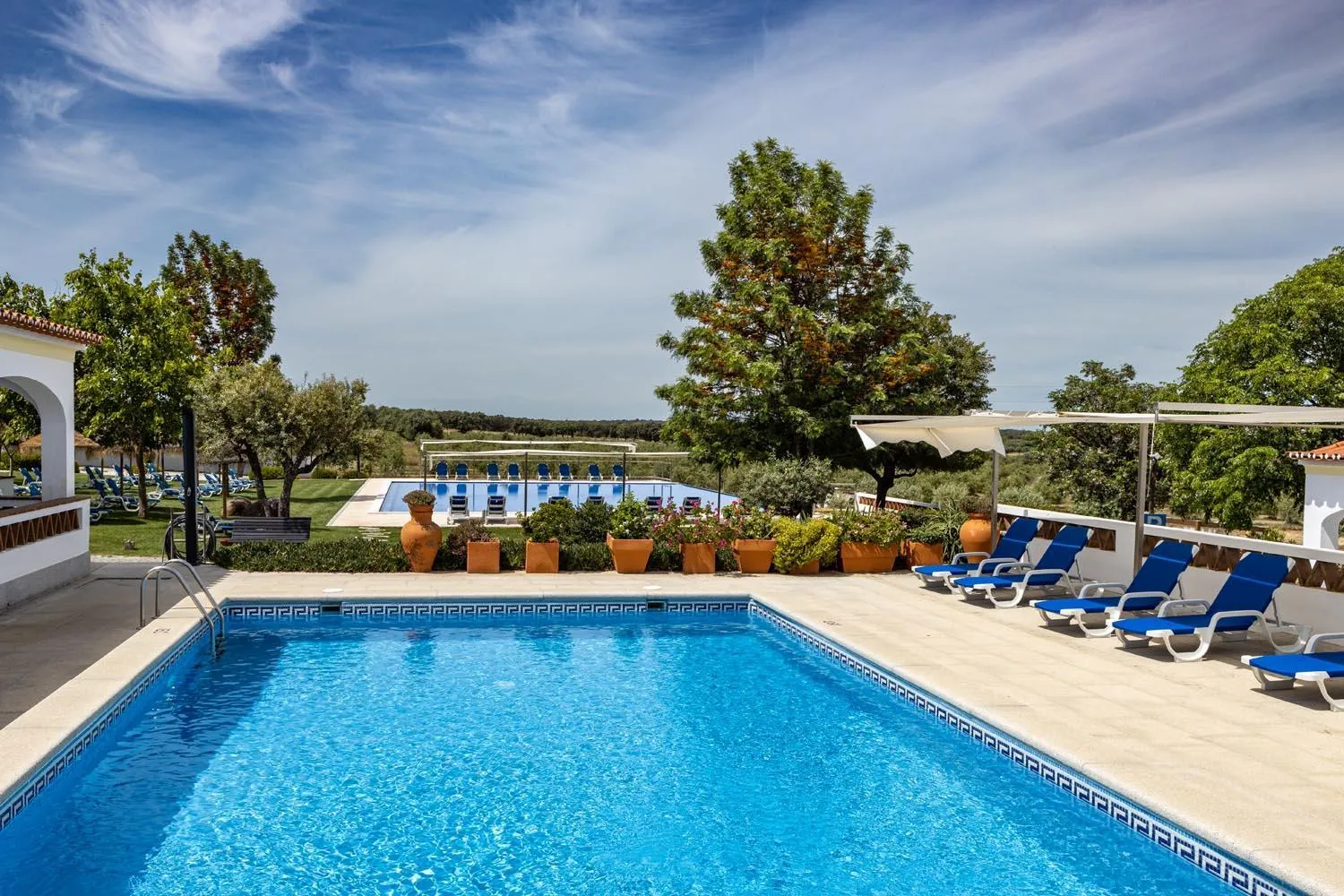 Swimming pool in Vila Planicie