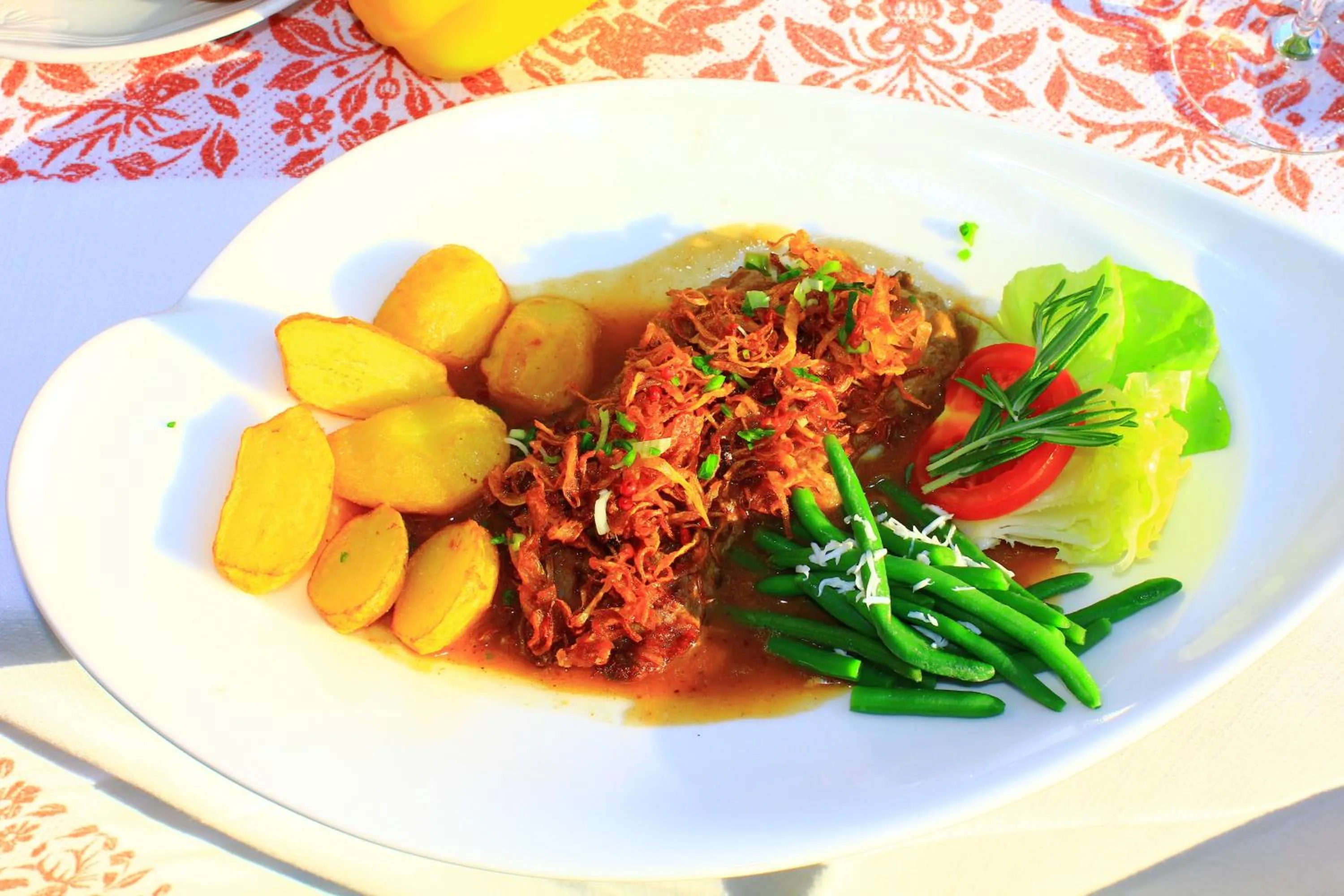 Food and drinks in Hotel - Restaurant Gosauerhof