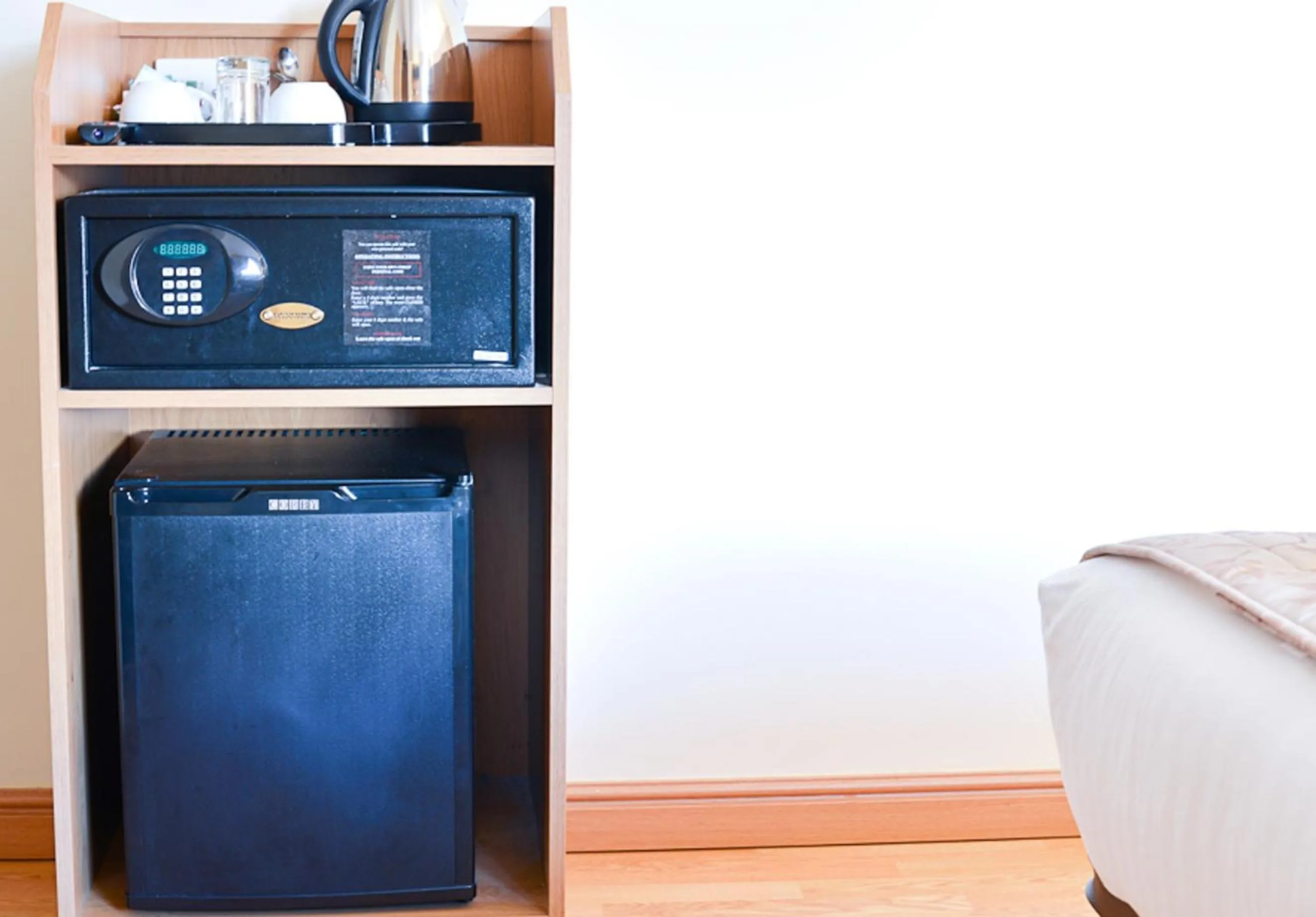 Coffee/tea facilities in Kings Cross Inn Hotel
