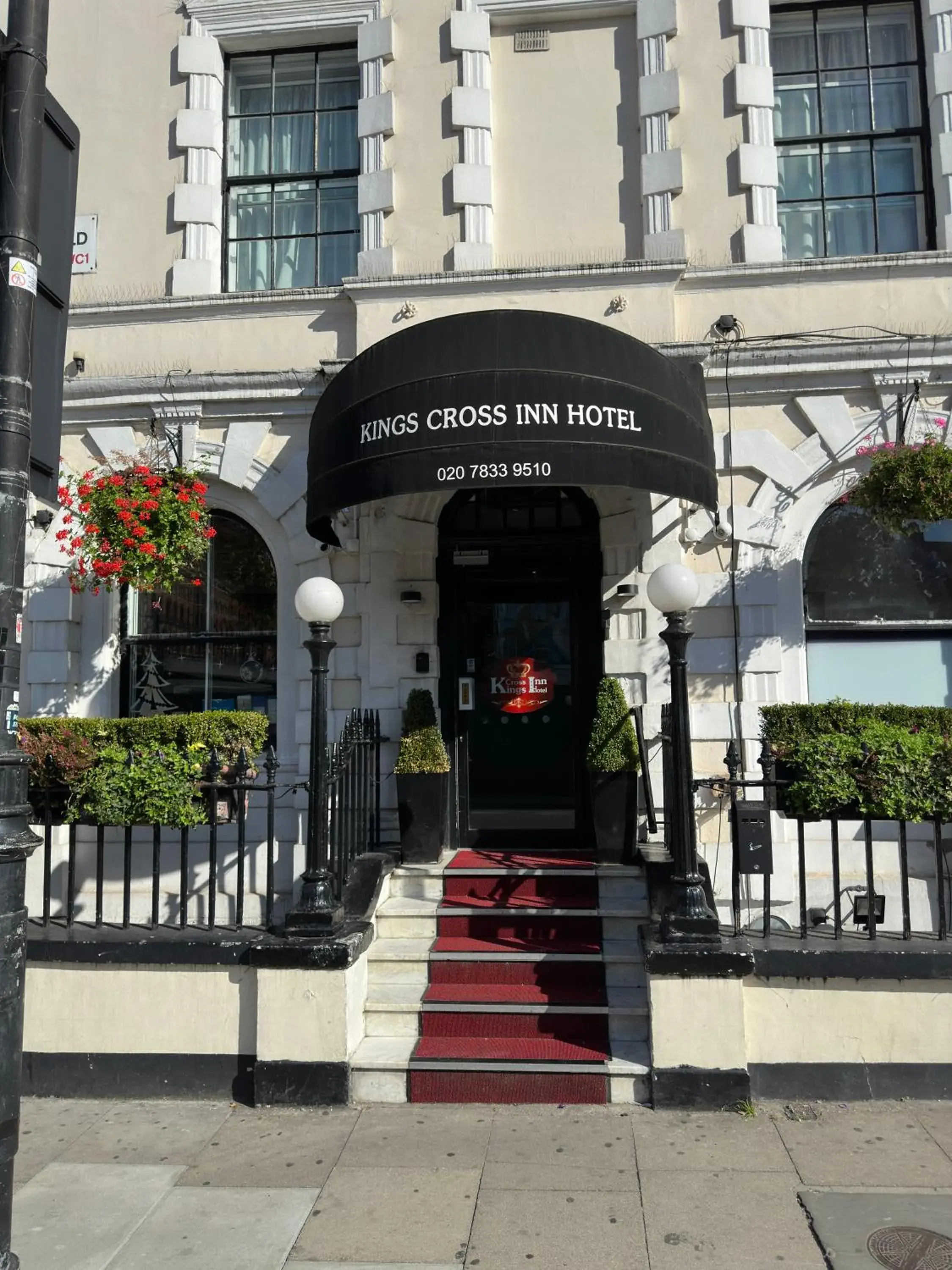 Property building in Kings Cross Inn Hotel Property building in Kings Cross Inn Hotel