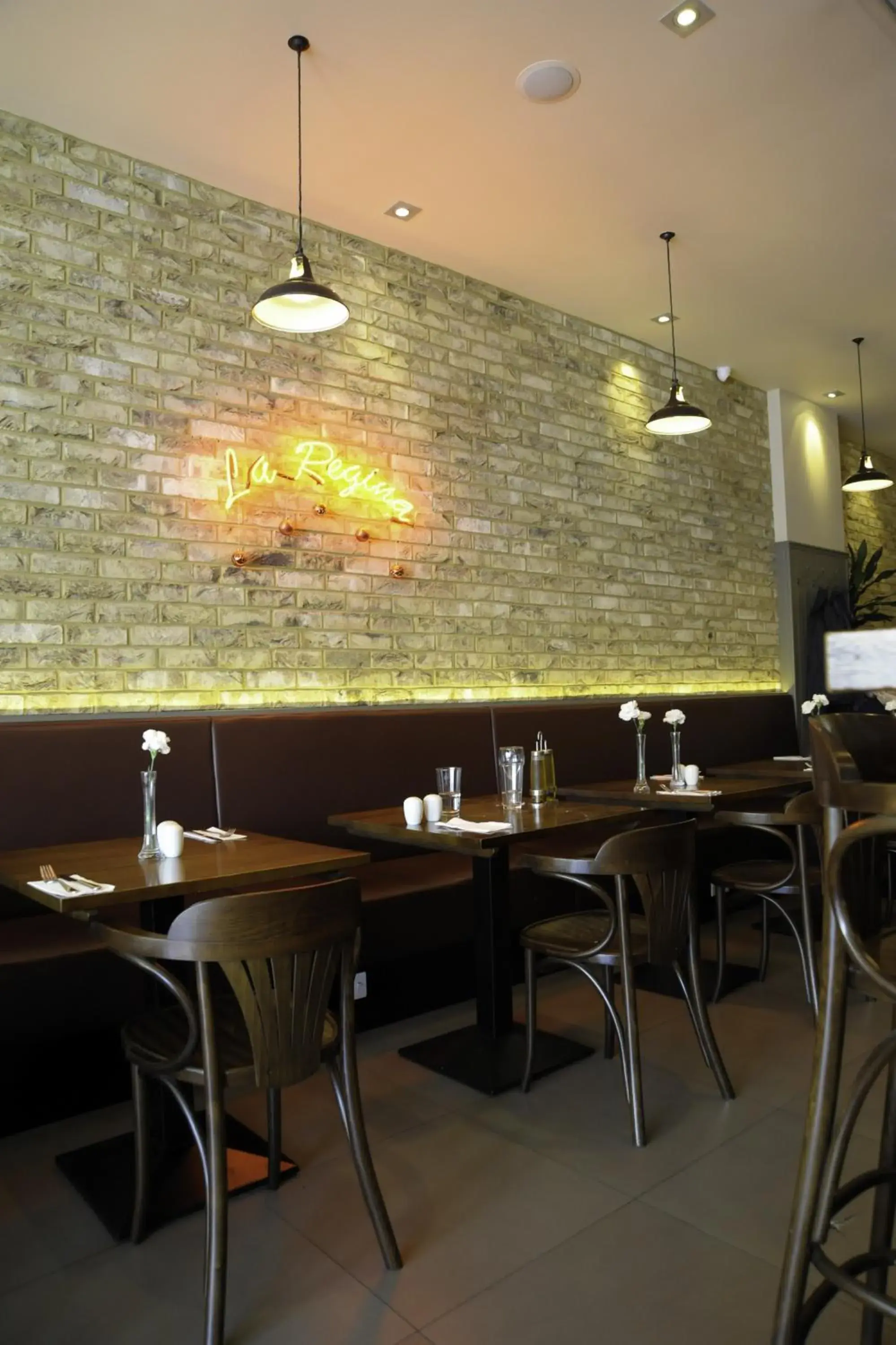 Restaurant/places to eat in Kings Cross Inn Hotel Restaurant/places to eat in Kings Cross Inn Hotel