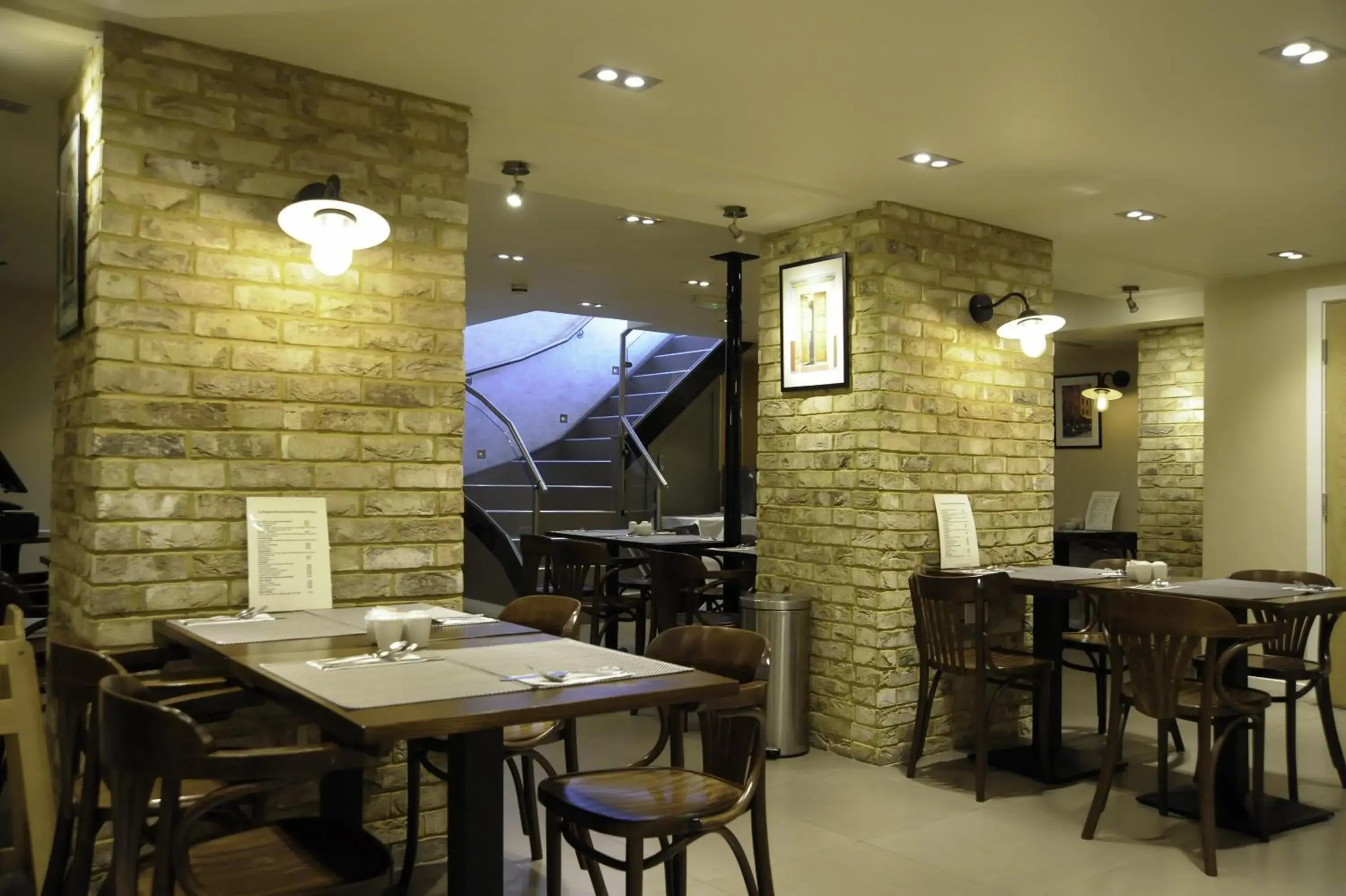Restaurant/places to eat in Kings Cross Inn Hotel Restaurant/places to eat in Kings Cross Inn Hotel
