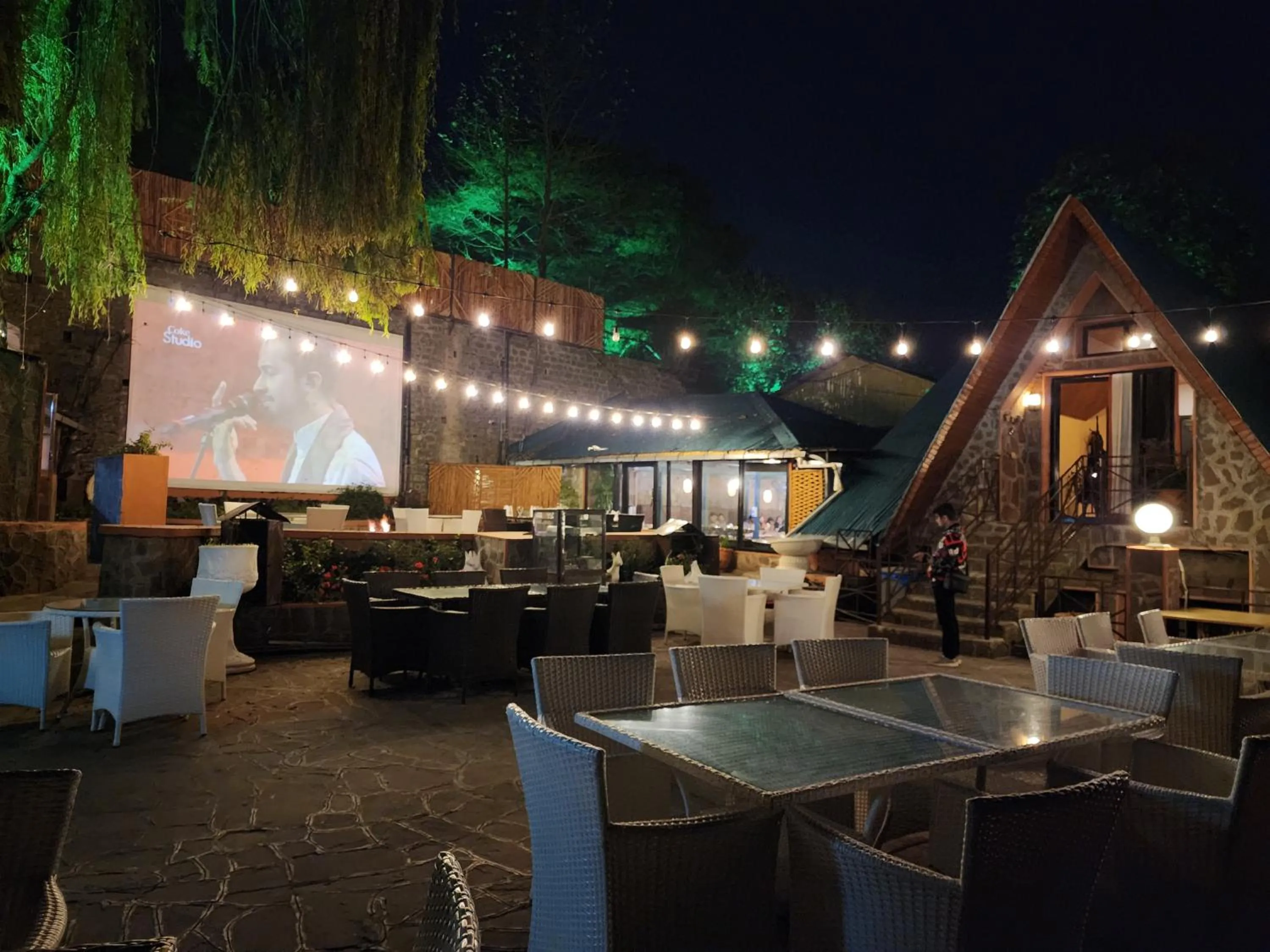 Restaurant/places to eat in Maisonette Firhill Hotel & Resort