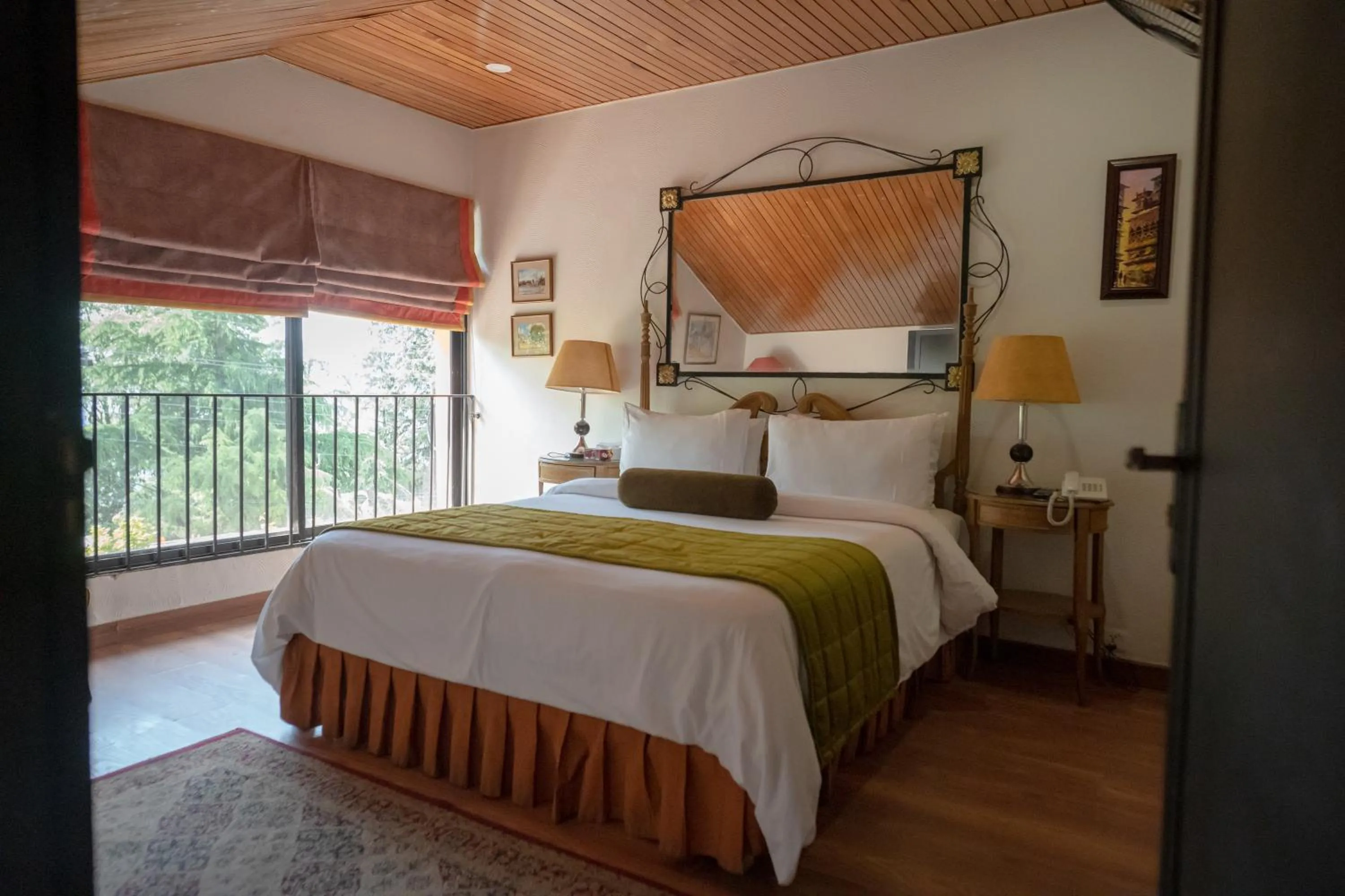 Bed in Maisonette Firhill Hotel & Resort