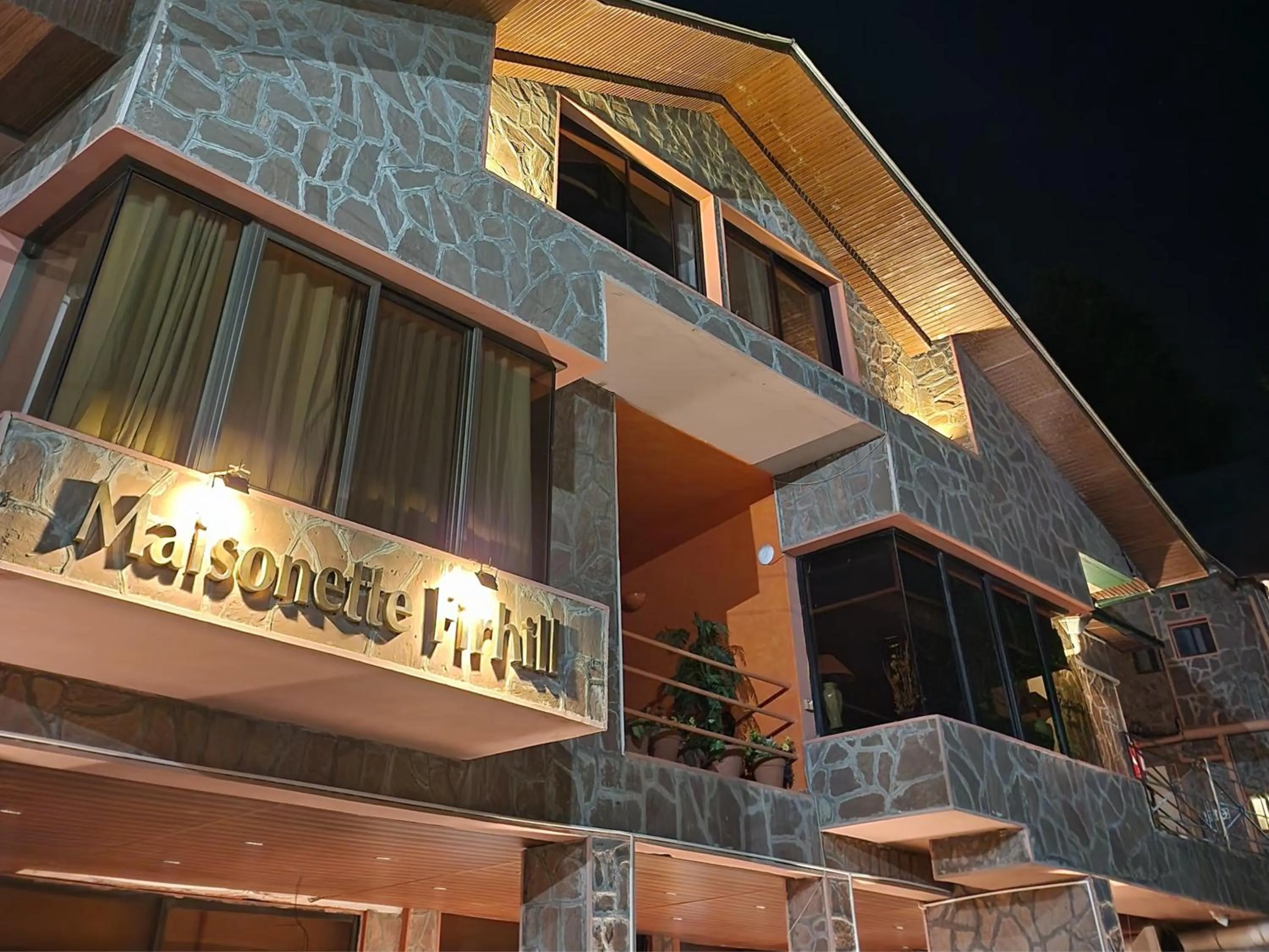 Property building in Maisonette Firhill Hotel & Resort
