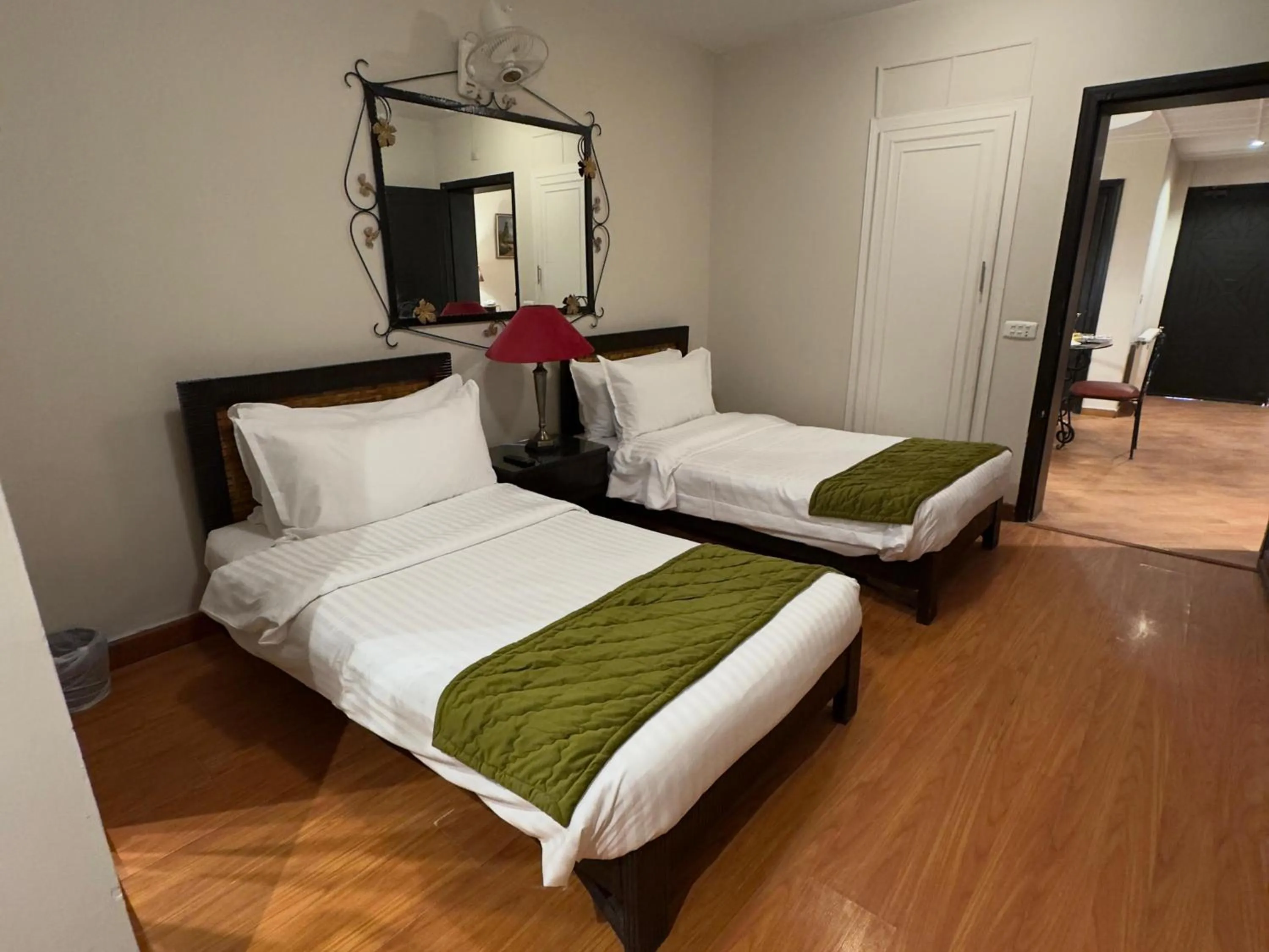 Bed in Maisonette Firhill Hotel & Resort