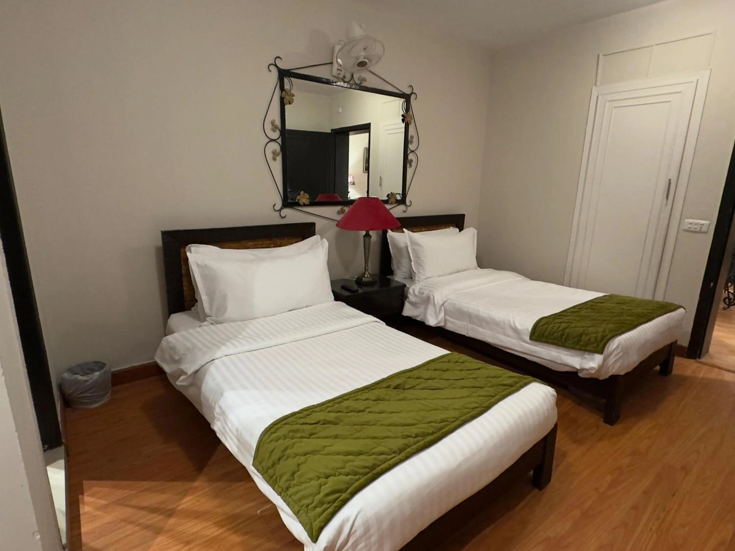 Bed in Maisonette Firhill Hotel & Resort