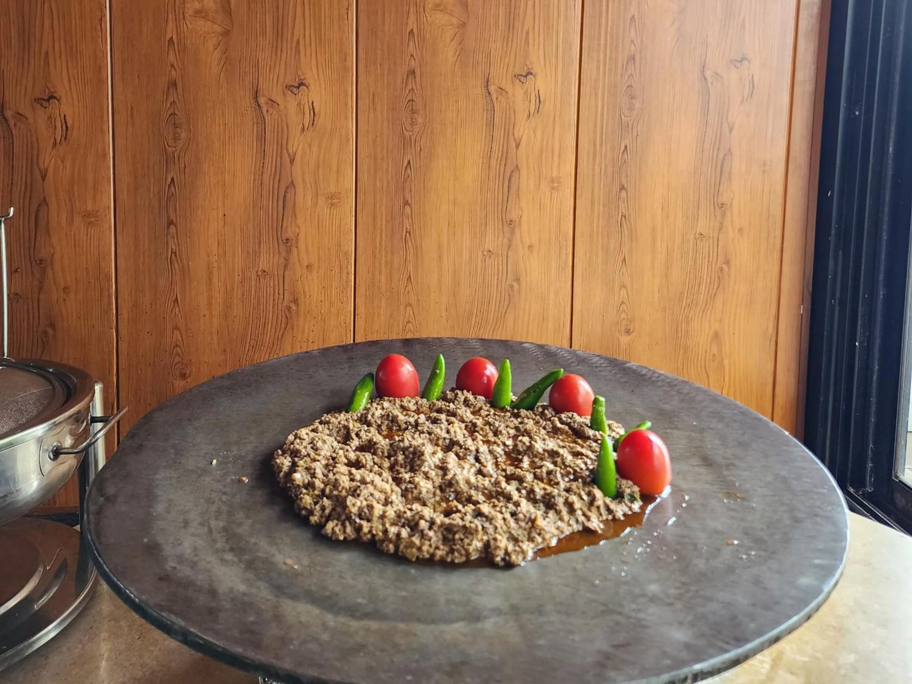 Food and drinks in Maisonette Firhill Hotel & Resort