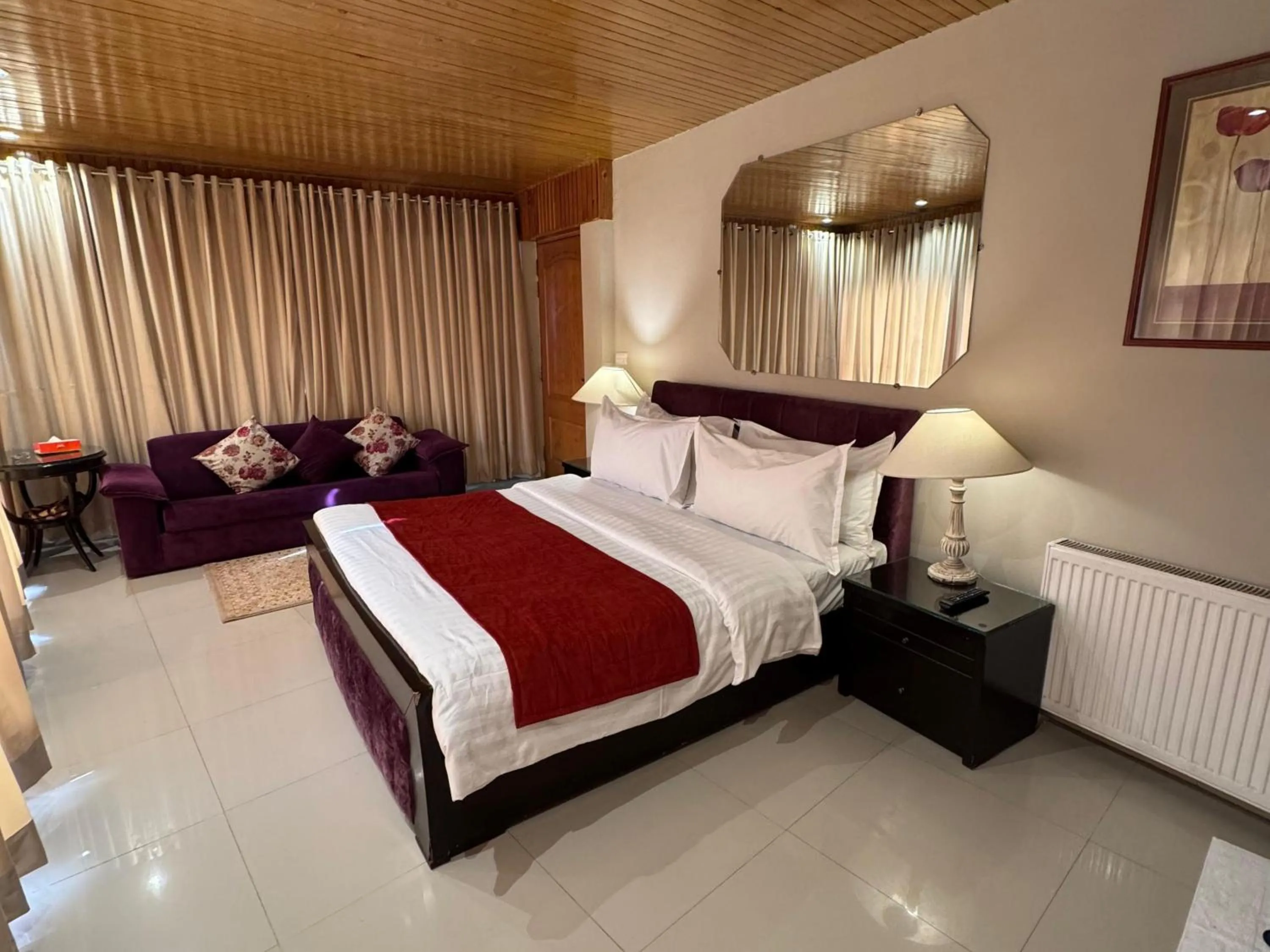 Bed in Maisonette Firhill Hotel & Resort