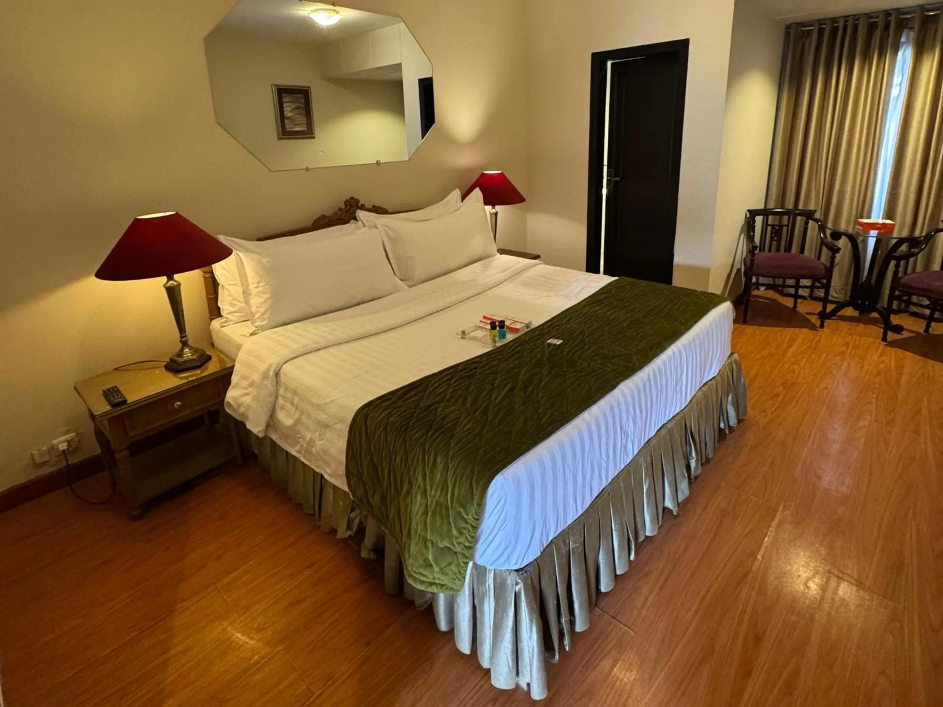 Bed in Maisonette Firhill Hotel & Resort