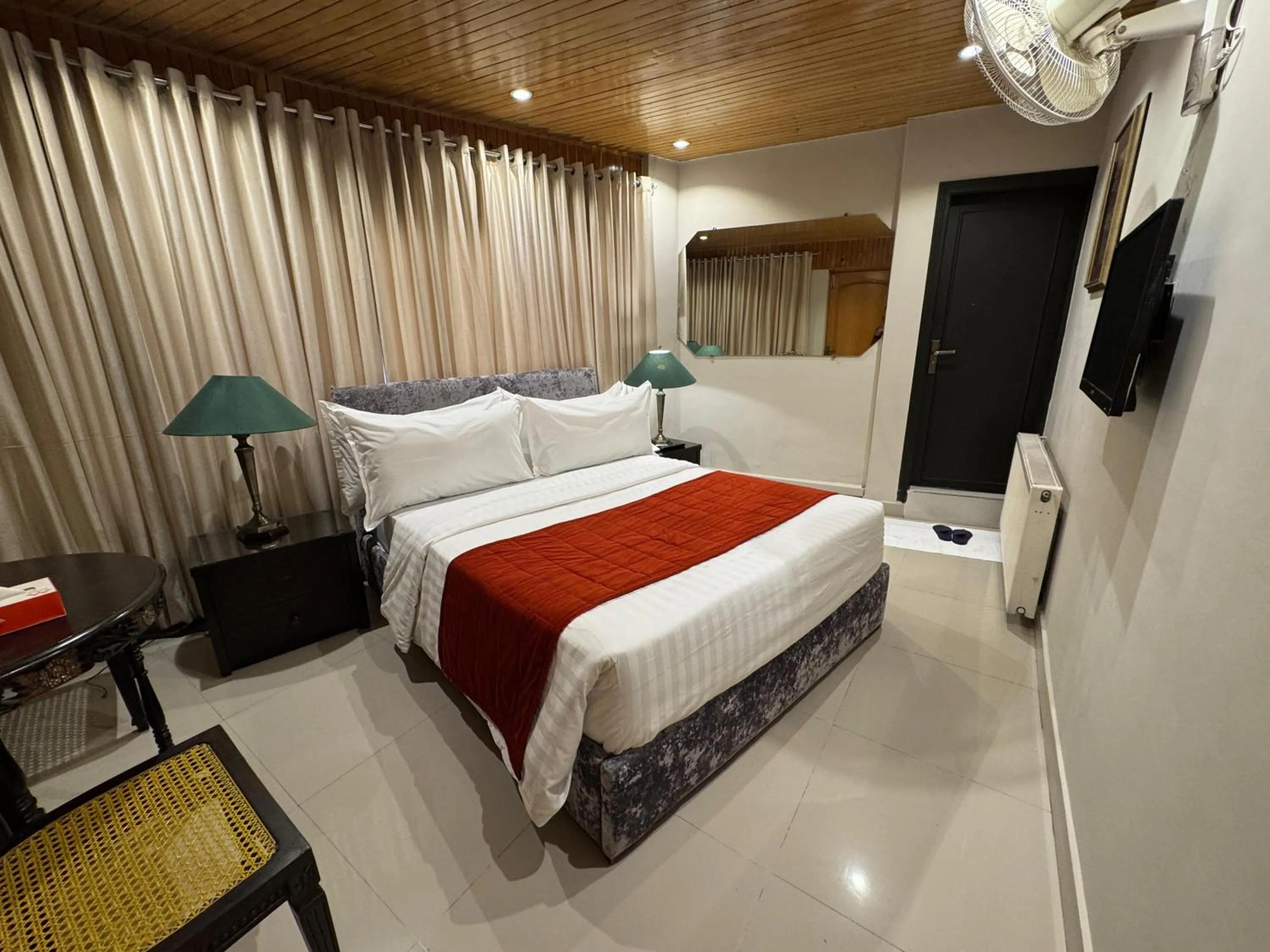 Bed in Maisonette Firhill Hotel & Resort