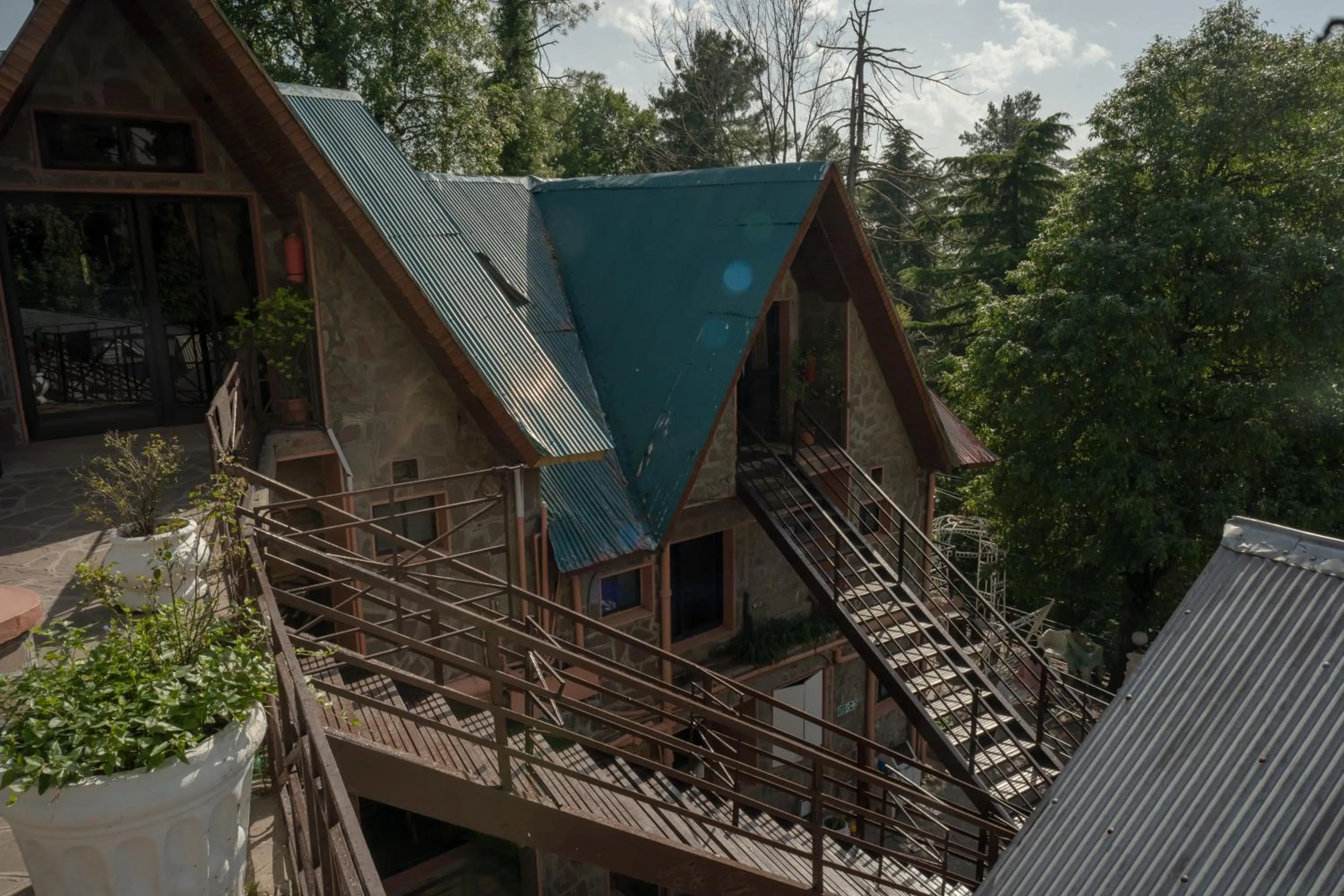 Property building in Maisonette Firhill Hotel & Resort