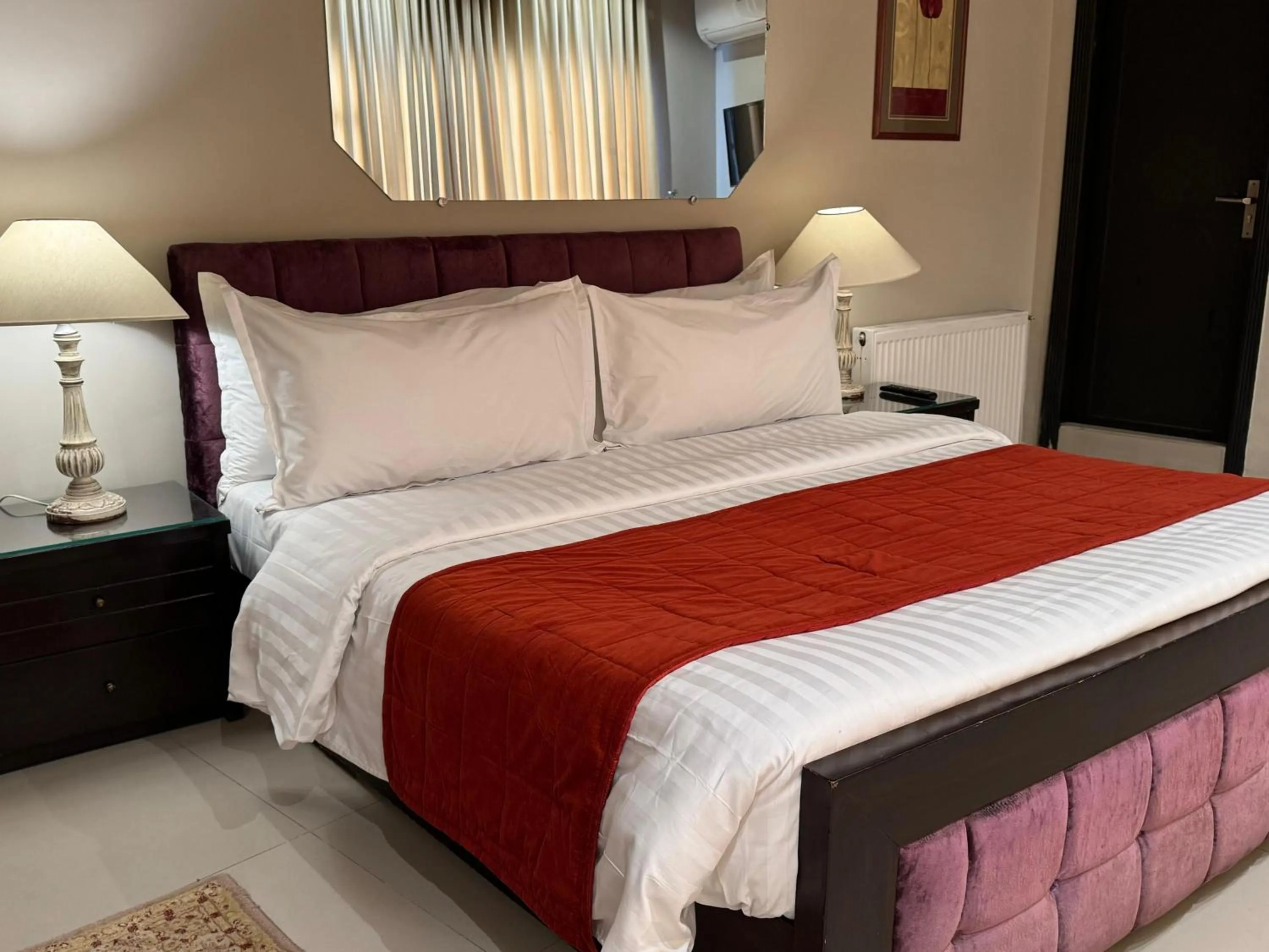 Bed in Maisonette Firhill Hotel & Resort