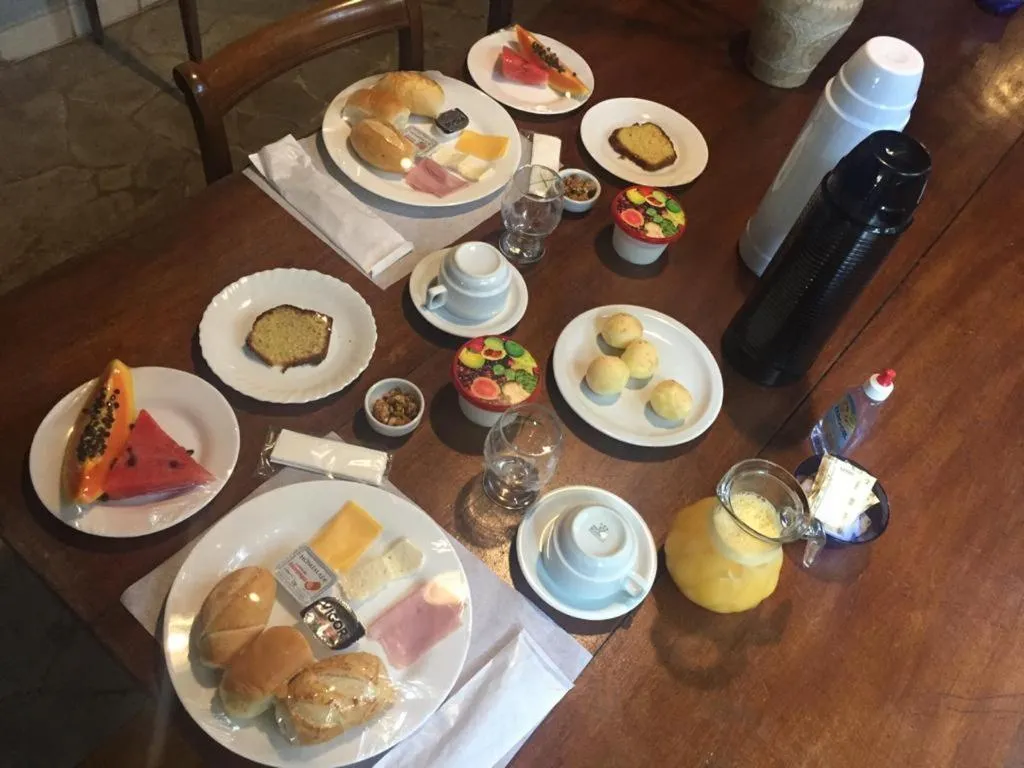 Breakfast in Pousada Arte Colonial - Casarão Histórico do Séc XVIII - Lancha Própria