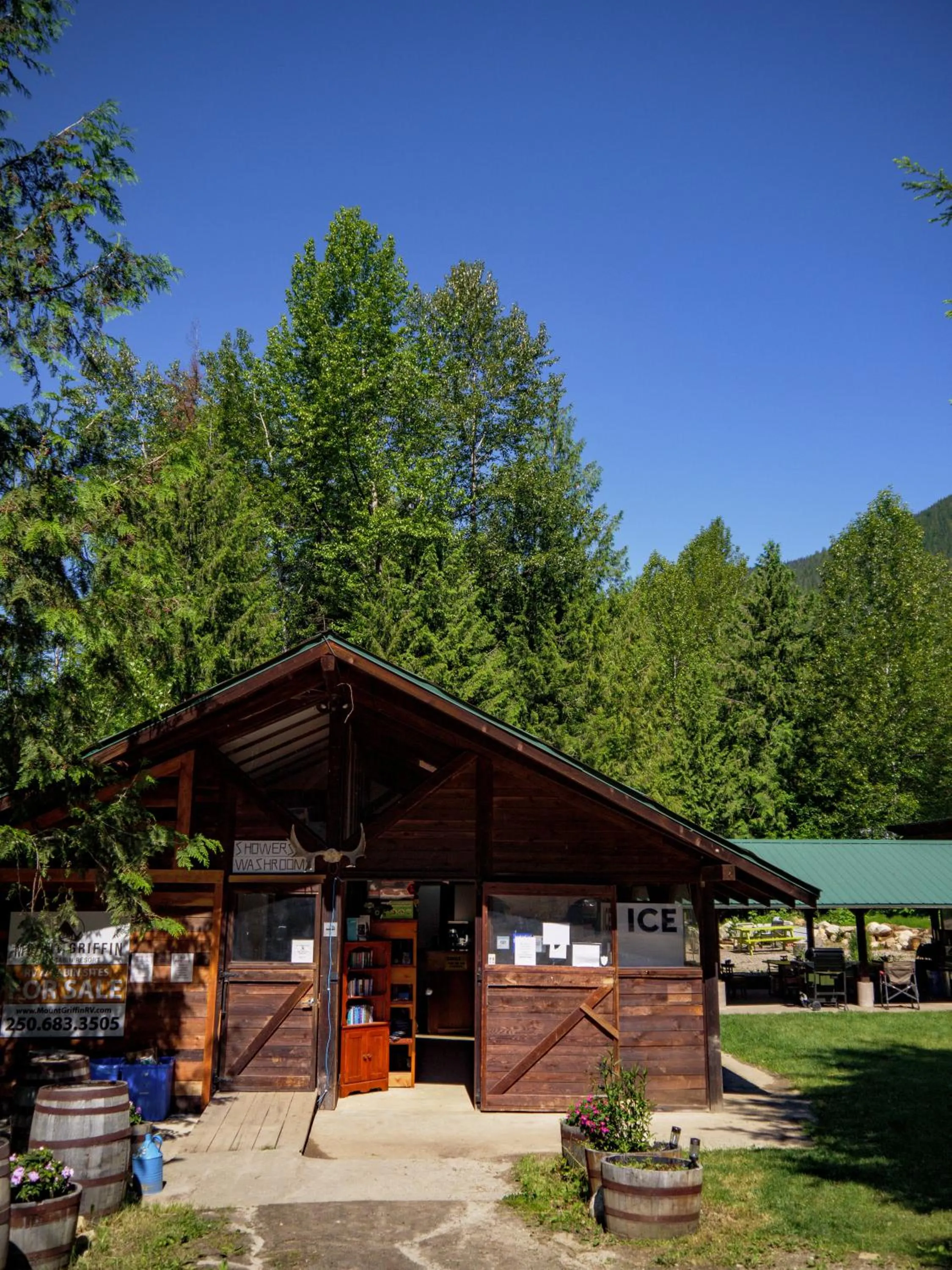 Property building in Noah's Ark Campground