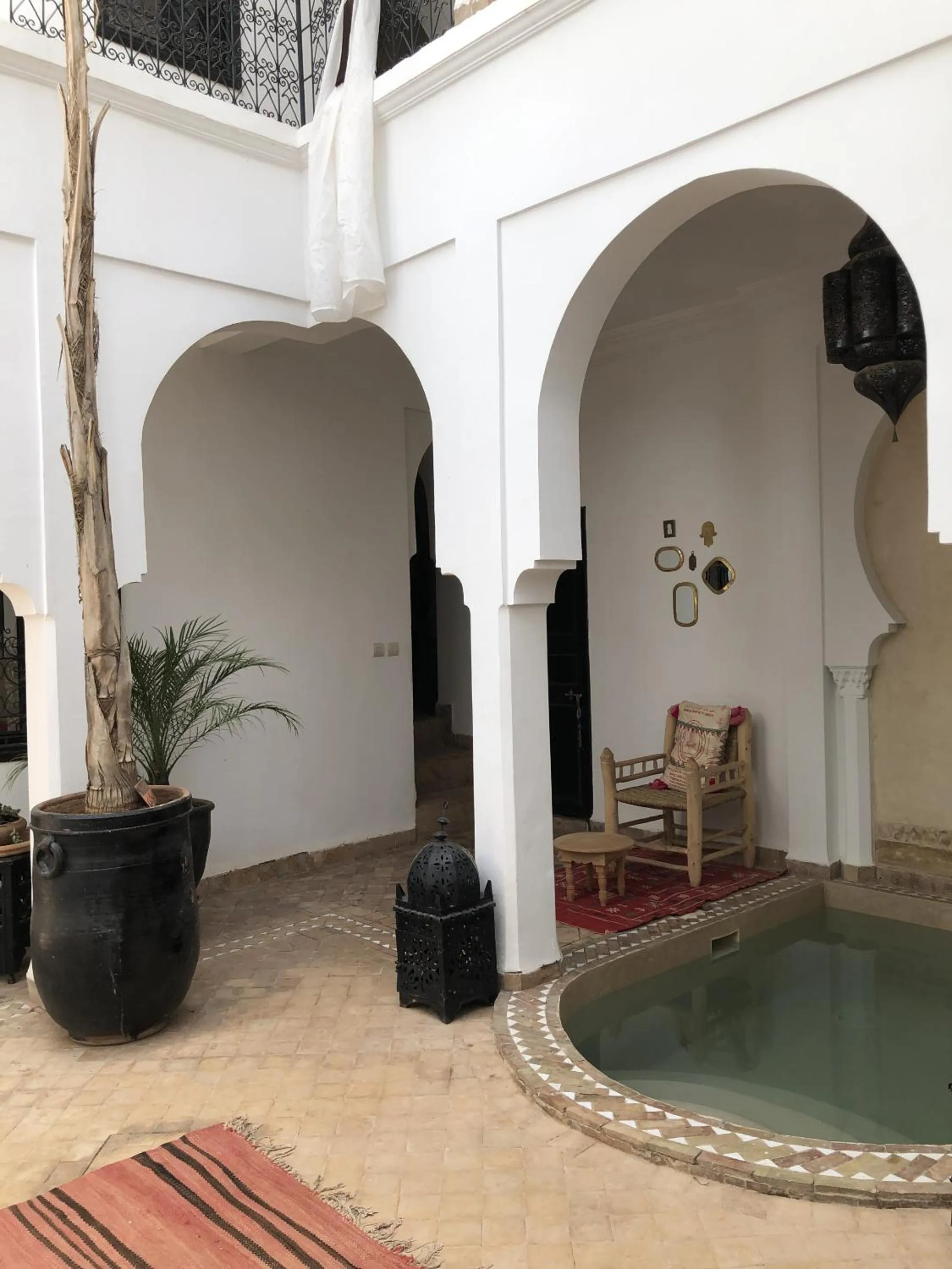 Property building in Riad Sin