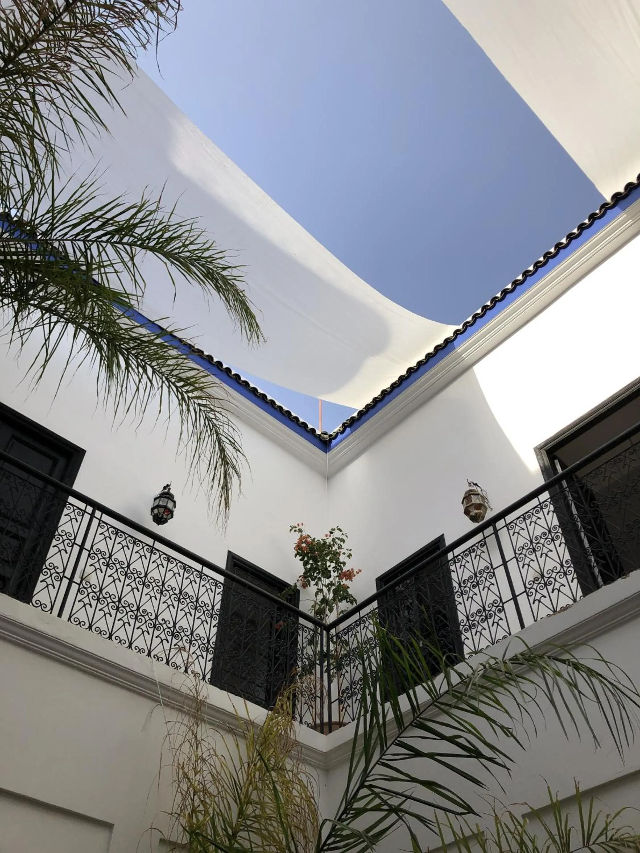 Property building in Riad Sin
