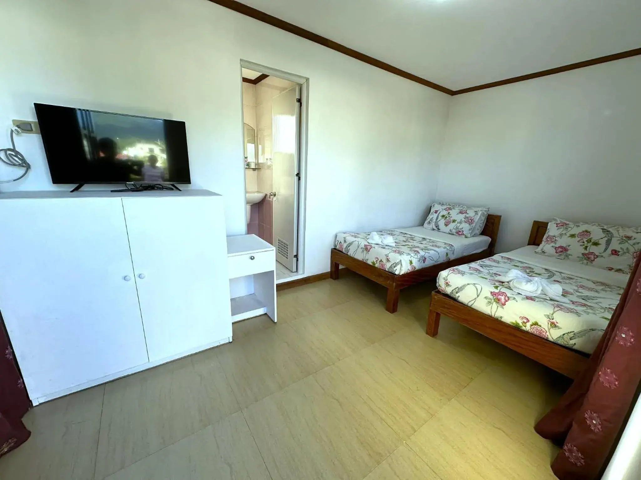 Twin Room with Private Bathroom in Florabells Guest House - Batanes Twin Room with Private Bathroom in Florabells Guest House - Batanes