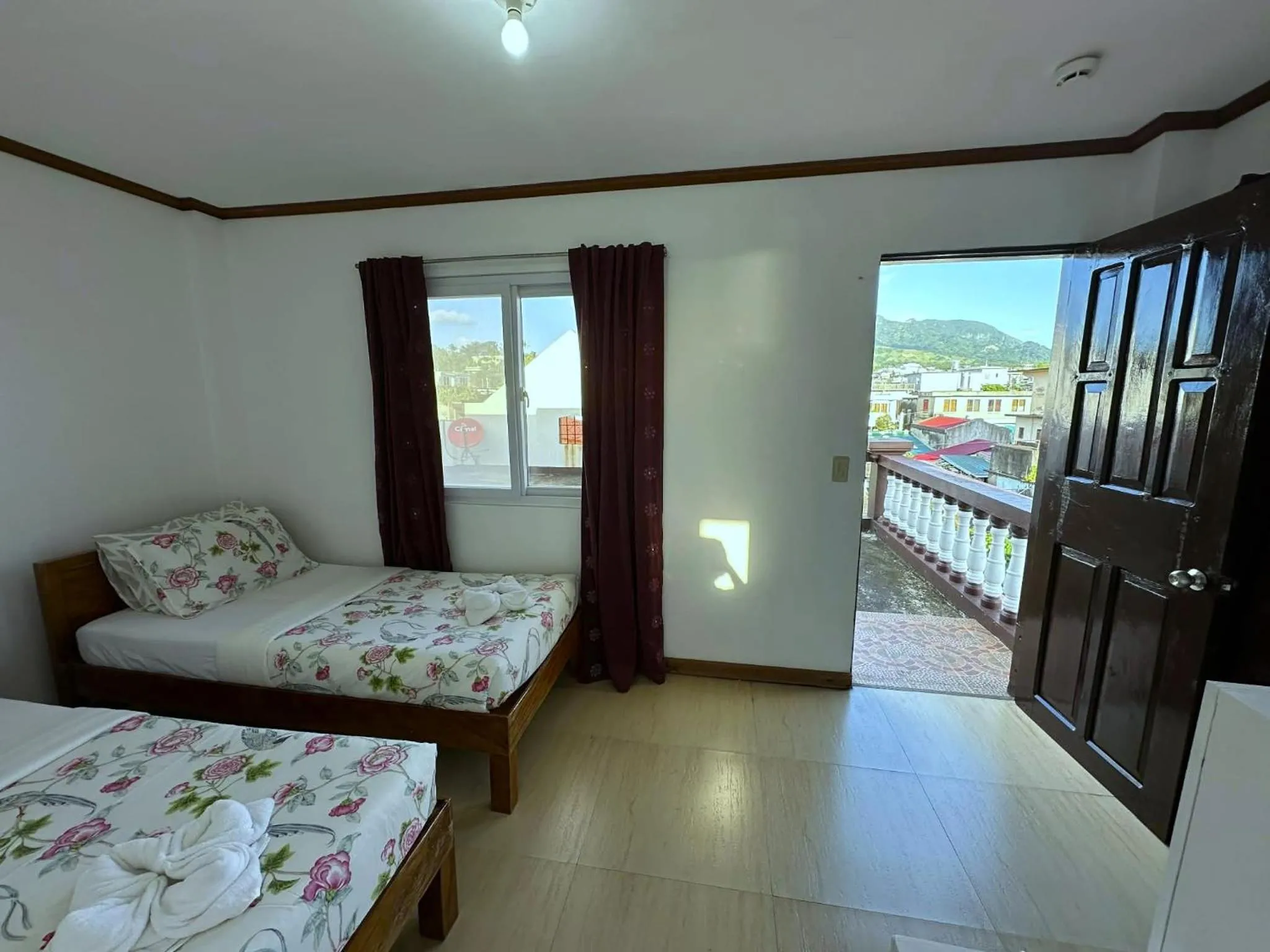 Florabells Guest House - Batanes