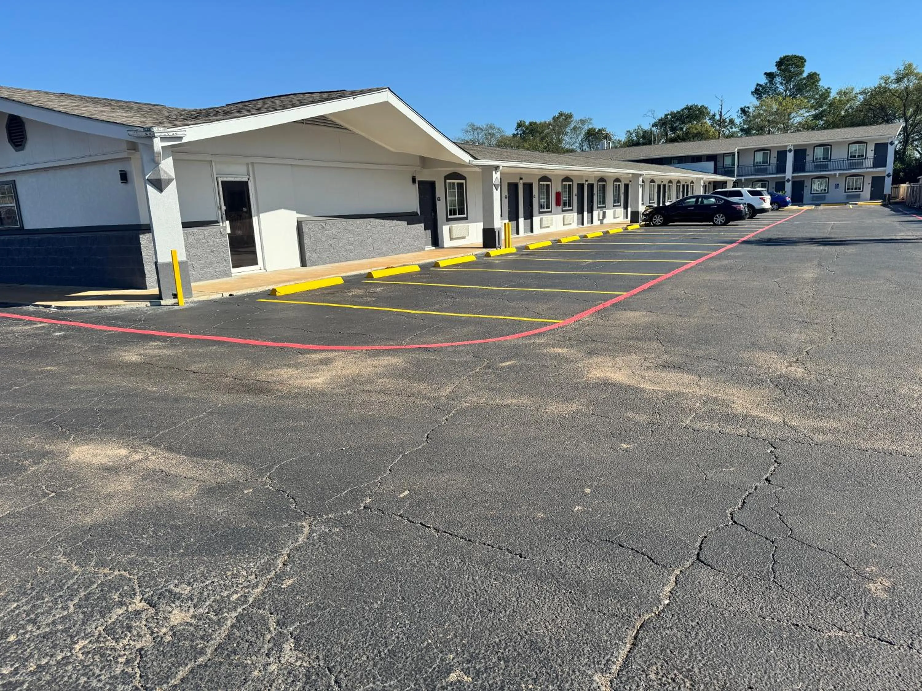 Property building in Continental Inn and Suites Nacogdoches TX SFA University Downtown