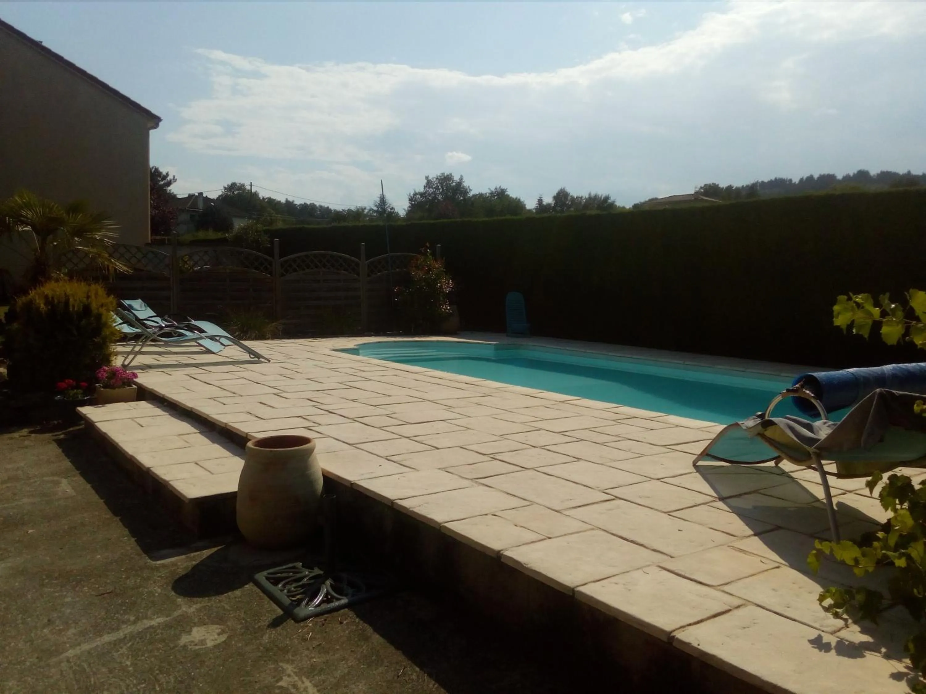 Swimming pool in Chambres des arrys