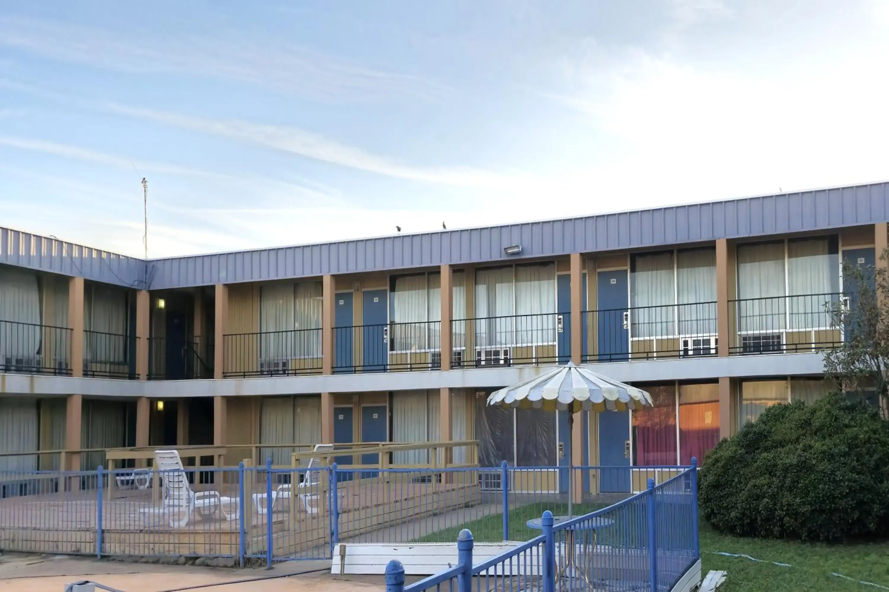 Property building in Castle inn & suites by OYO Lawton Property building in Castle inn & suites by OYO Lawton