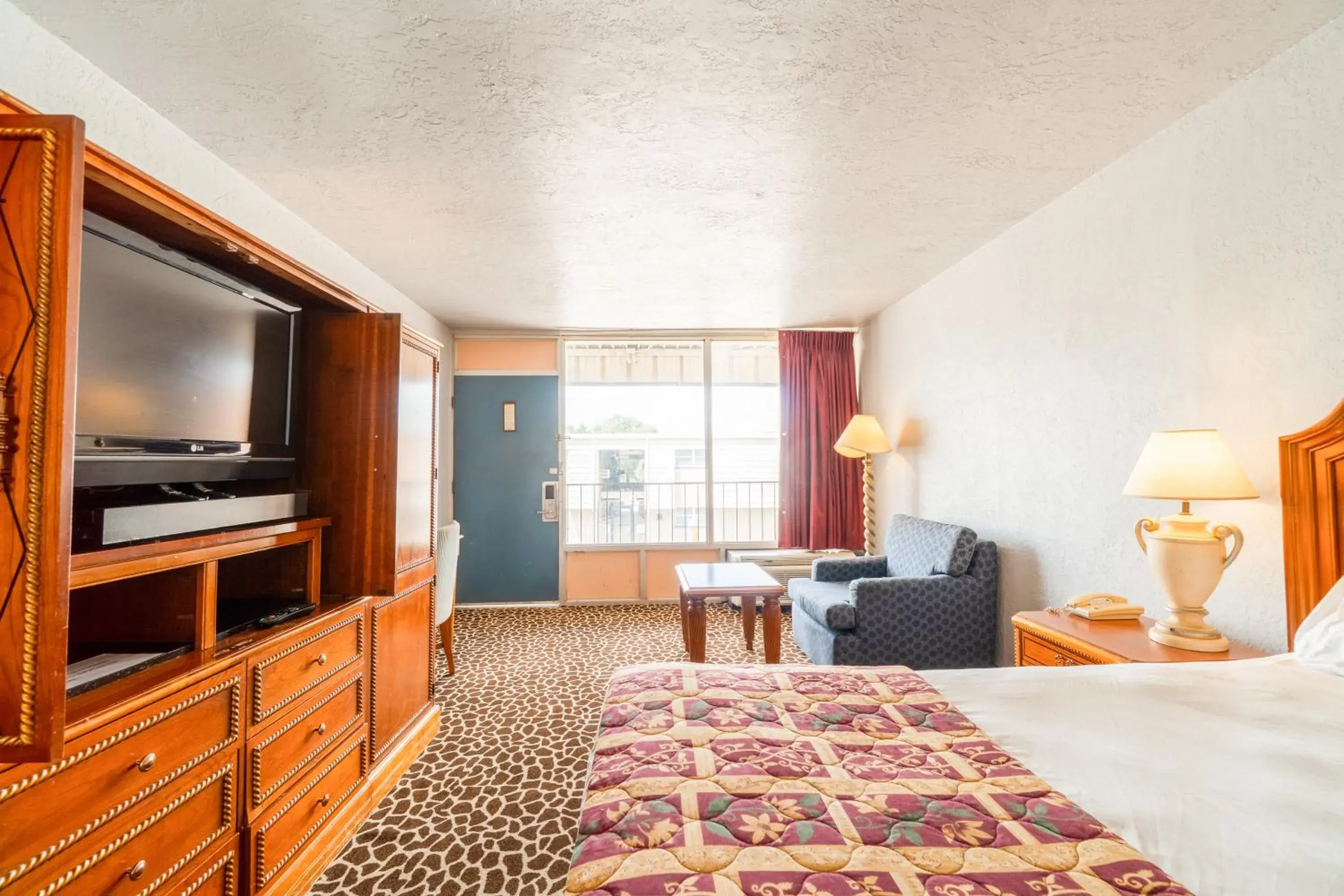 Bedroom, Bed in Castle inn & suites by OYO Lawton Bedroom, Bed in Castle inn & suites by OYO Lawton