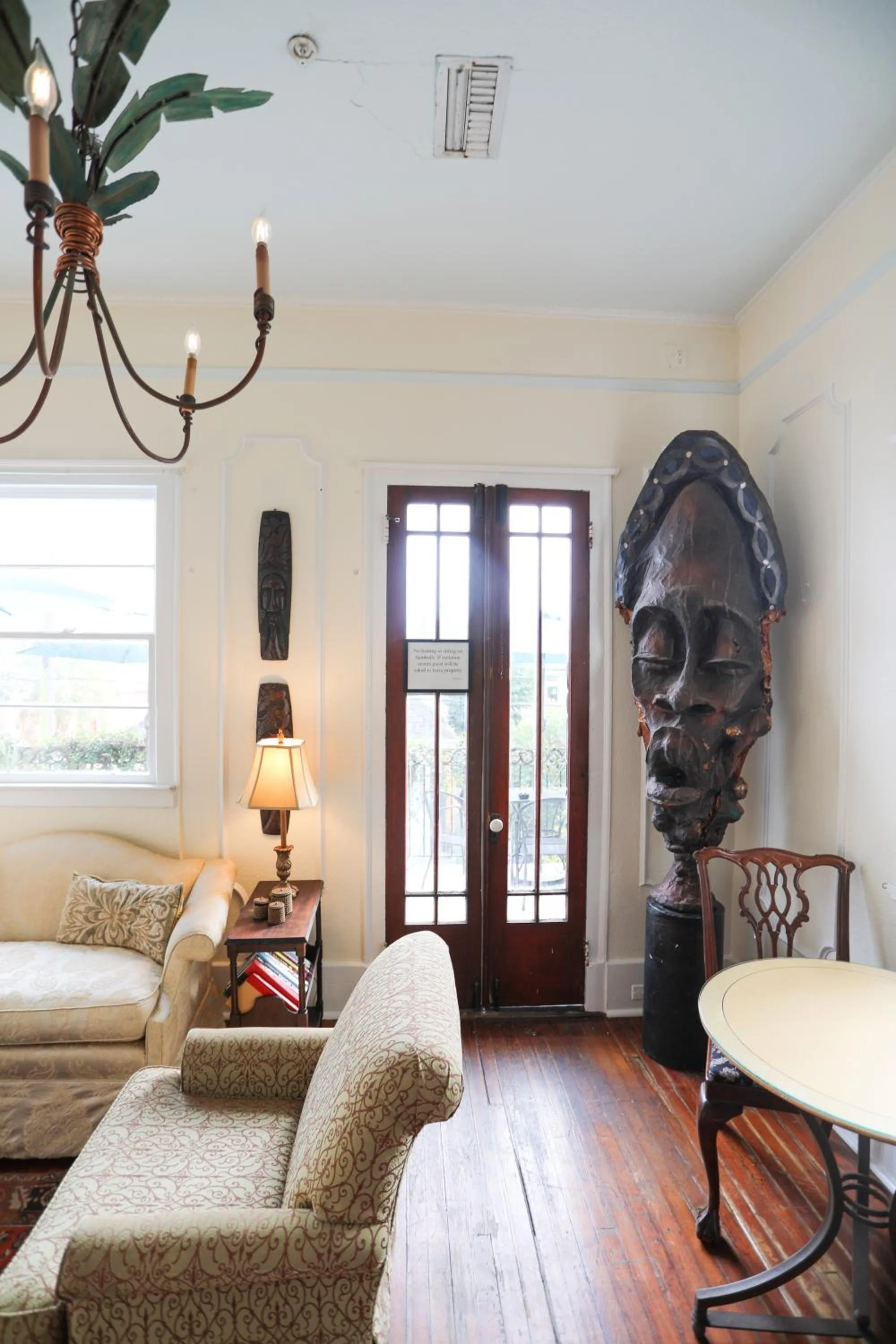 Business facilities in Balcony Guest House