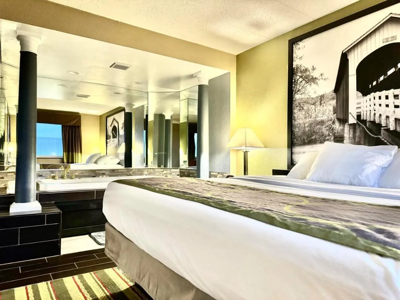 Bedroom in Super 8 by Wyndham Frederick