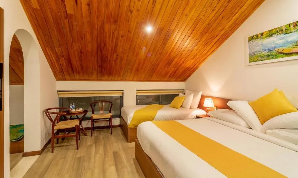 Bed in Hoi An Majestic Villa