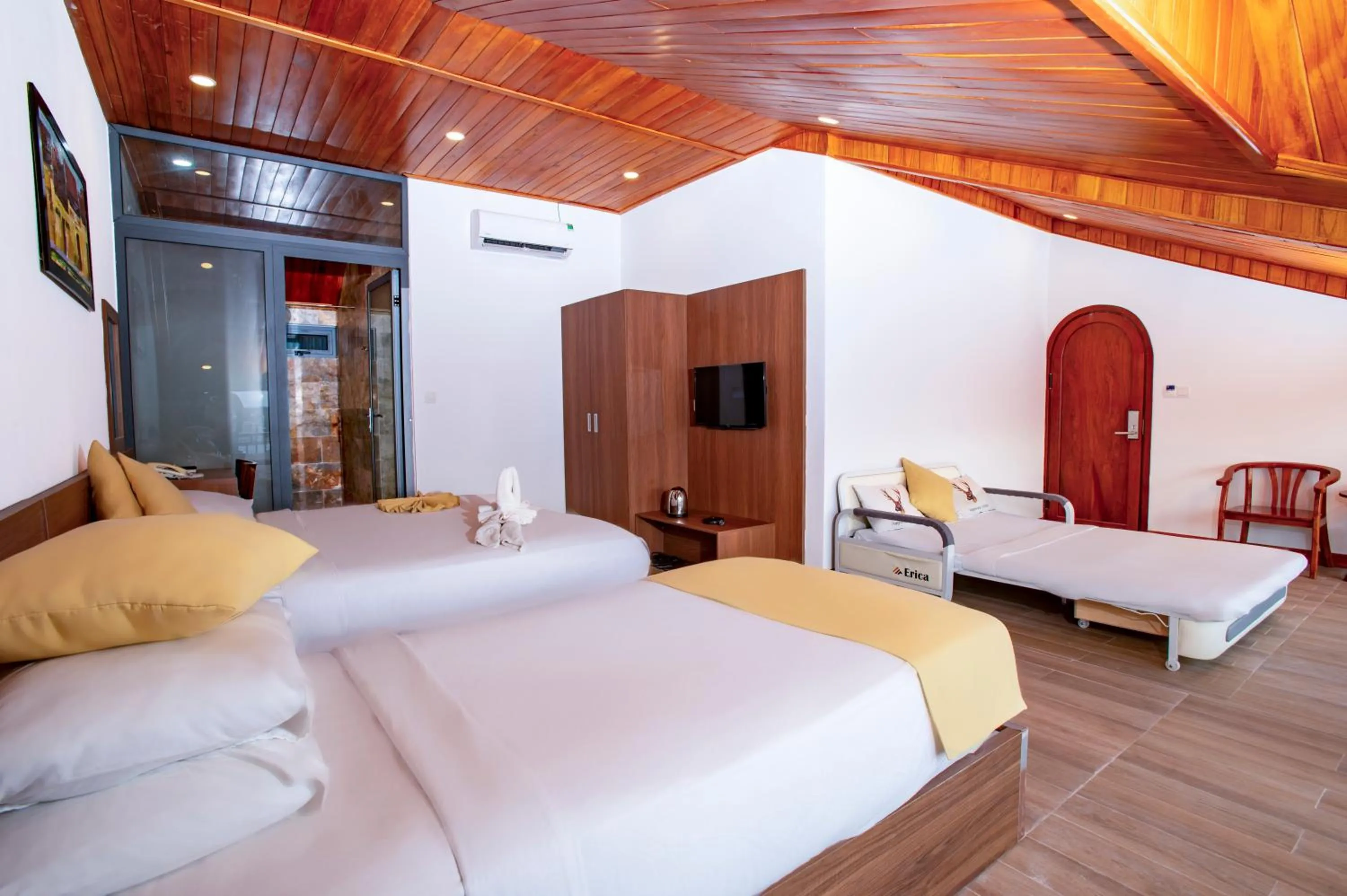 Bedroom, Bed in Hoi An Majestic Villa