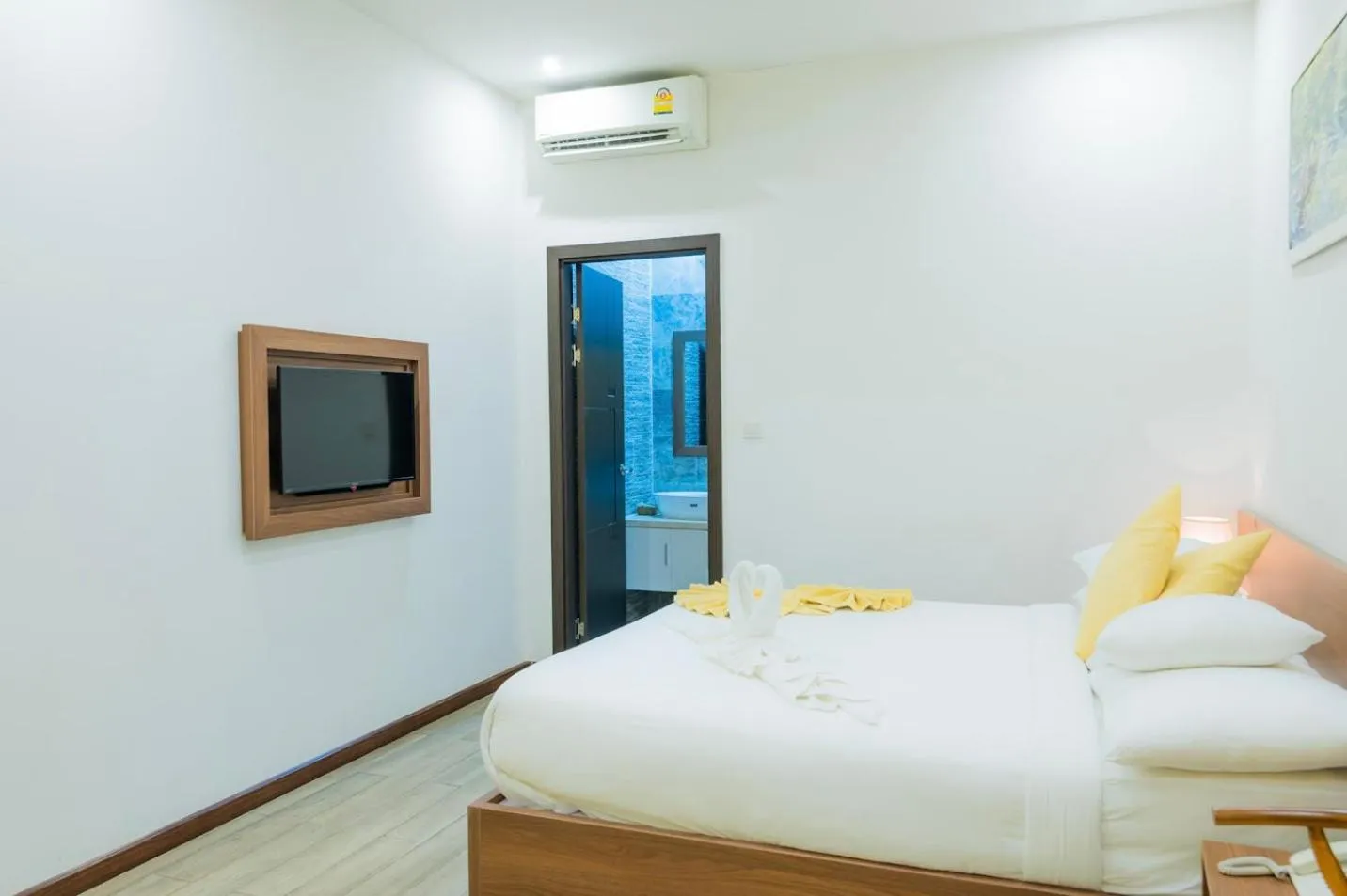 Bed in Hoi An Majestic Villa