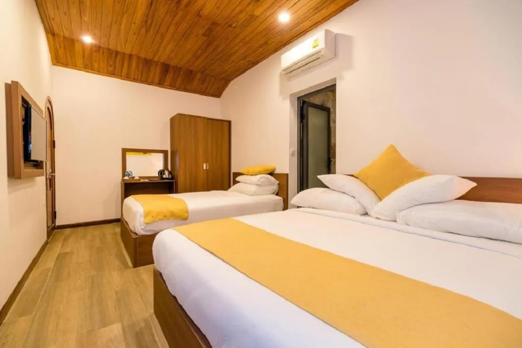 Bed in Hoi An Majestic Villa